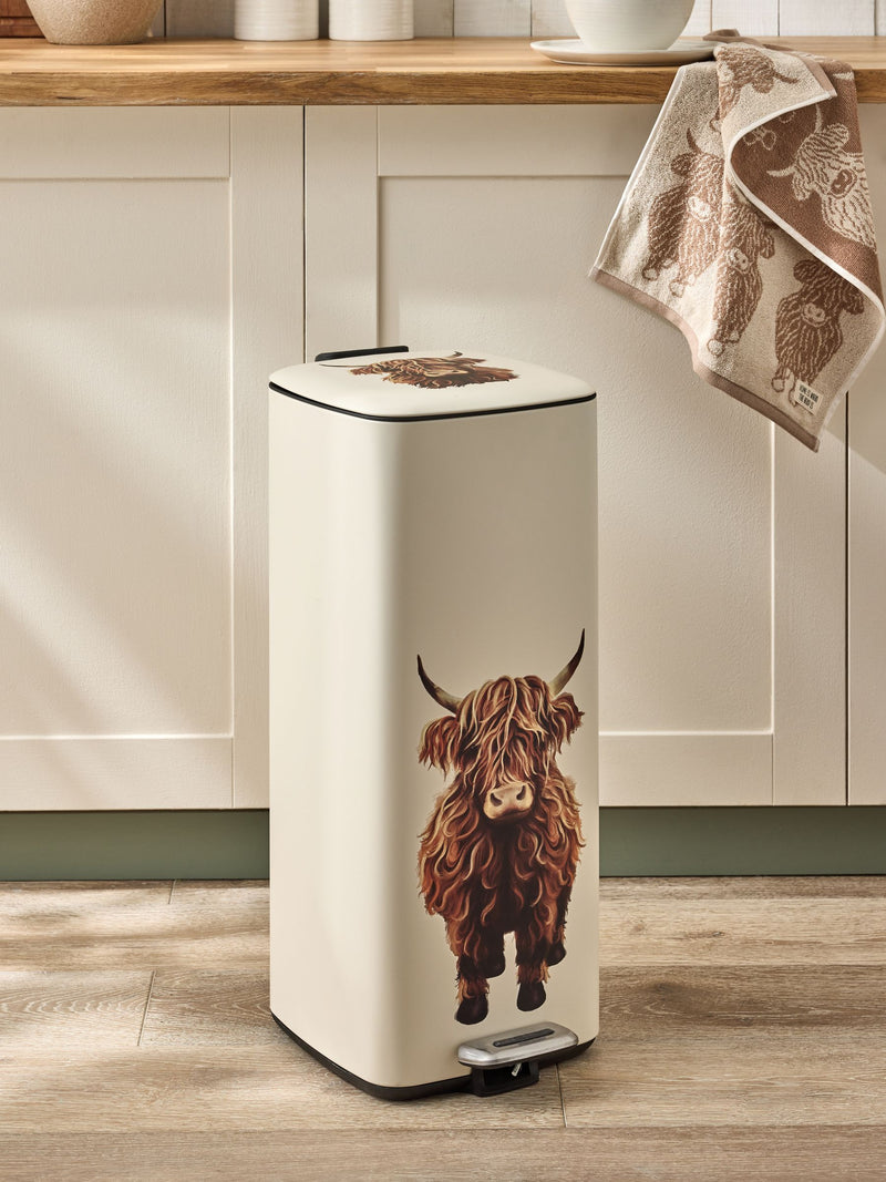 Natural Hamish Highland cow 30 litre pedal bin (British brand)