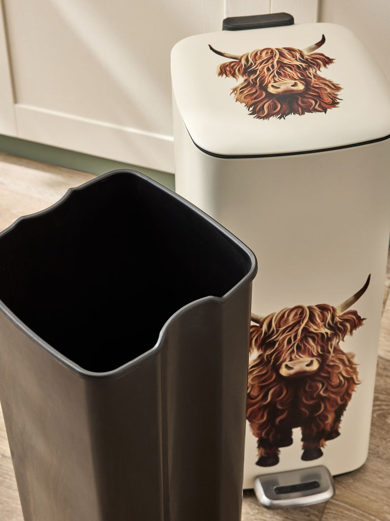 Natural Hamish Highland cow 30 litre pedal bin (British brand)