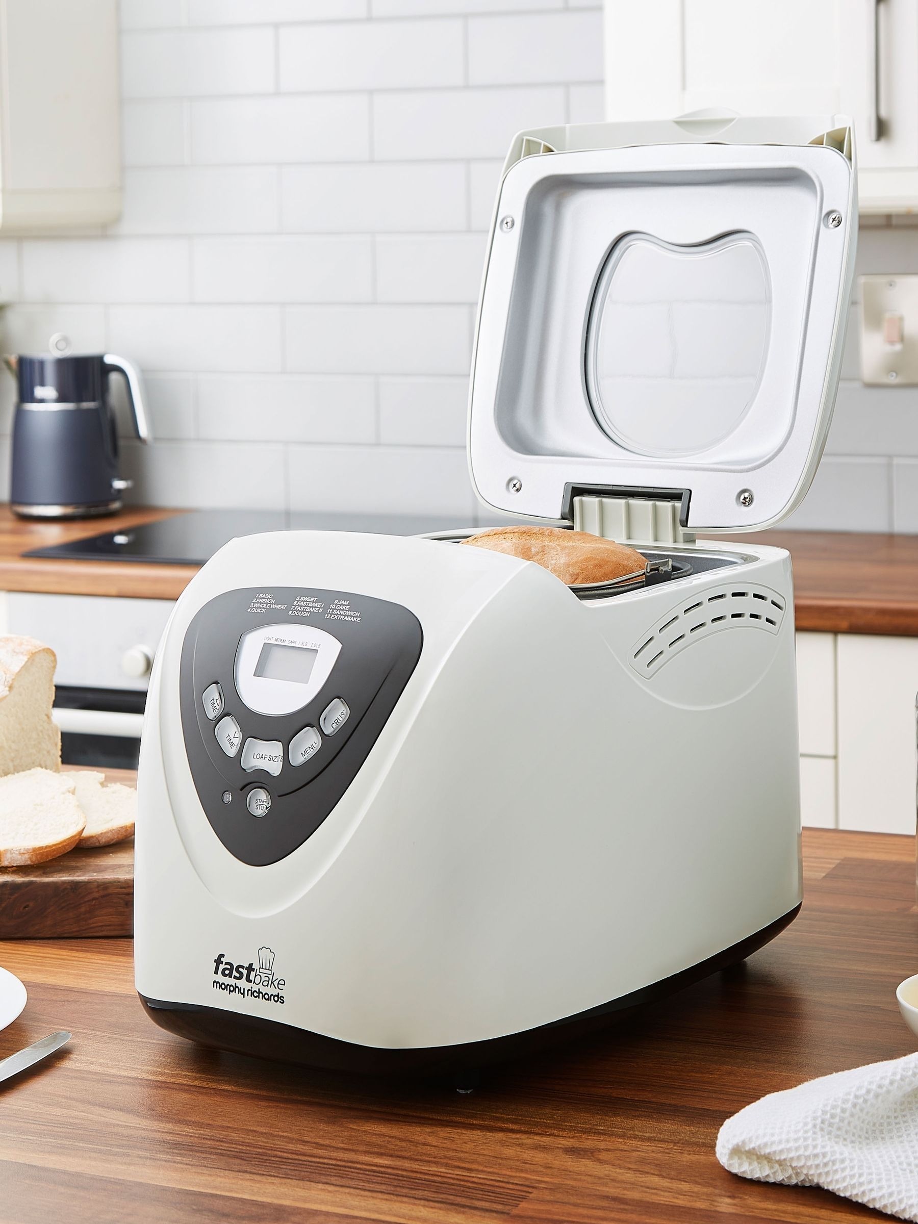 Morphy Richards white Fastbake breadmaker, UK version