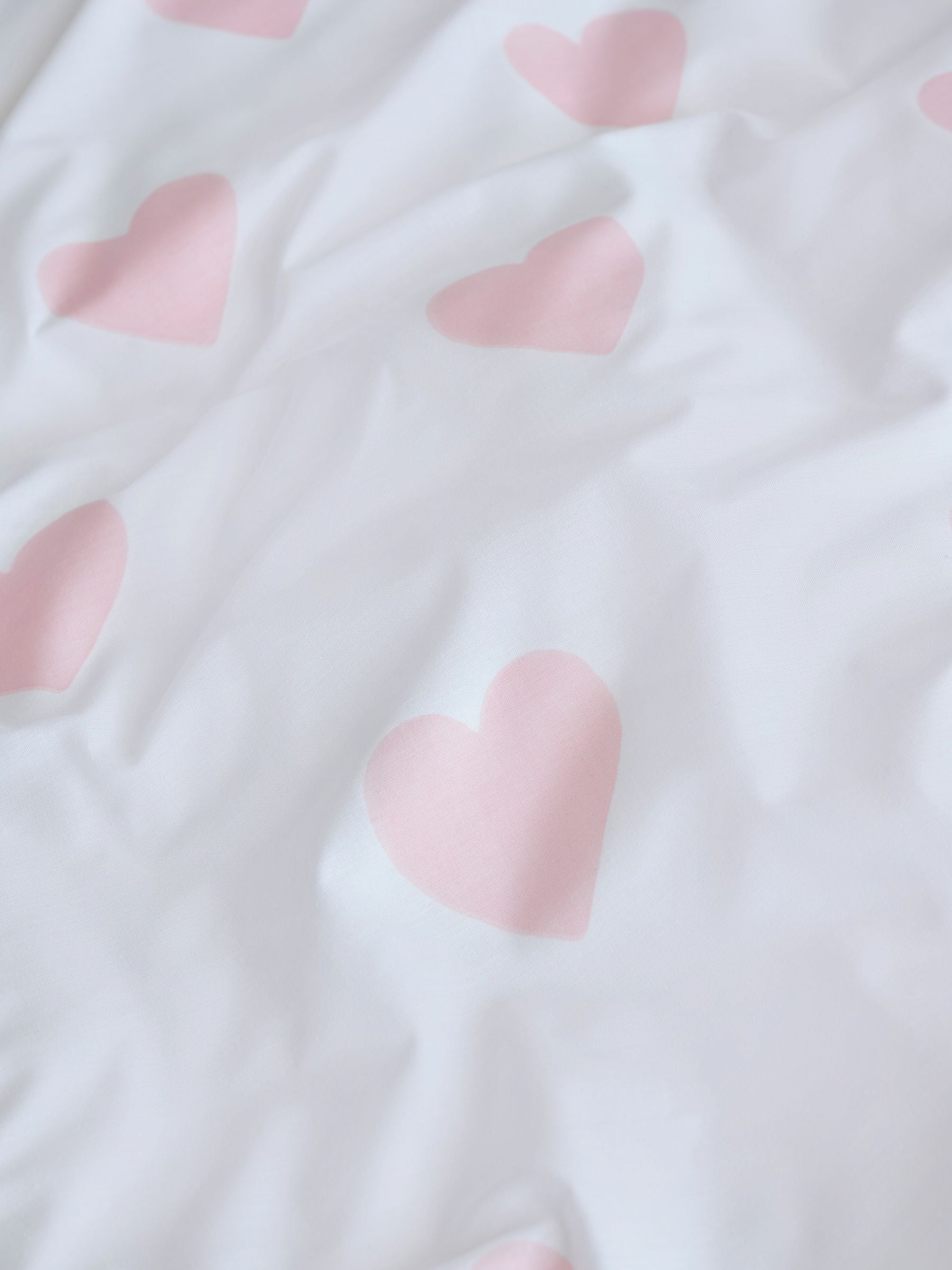 White/Pink Heart Reversible Duvet Cover and Pillowcase Set