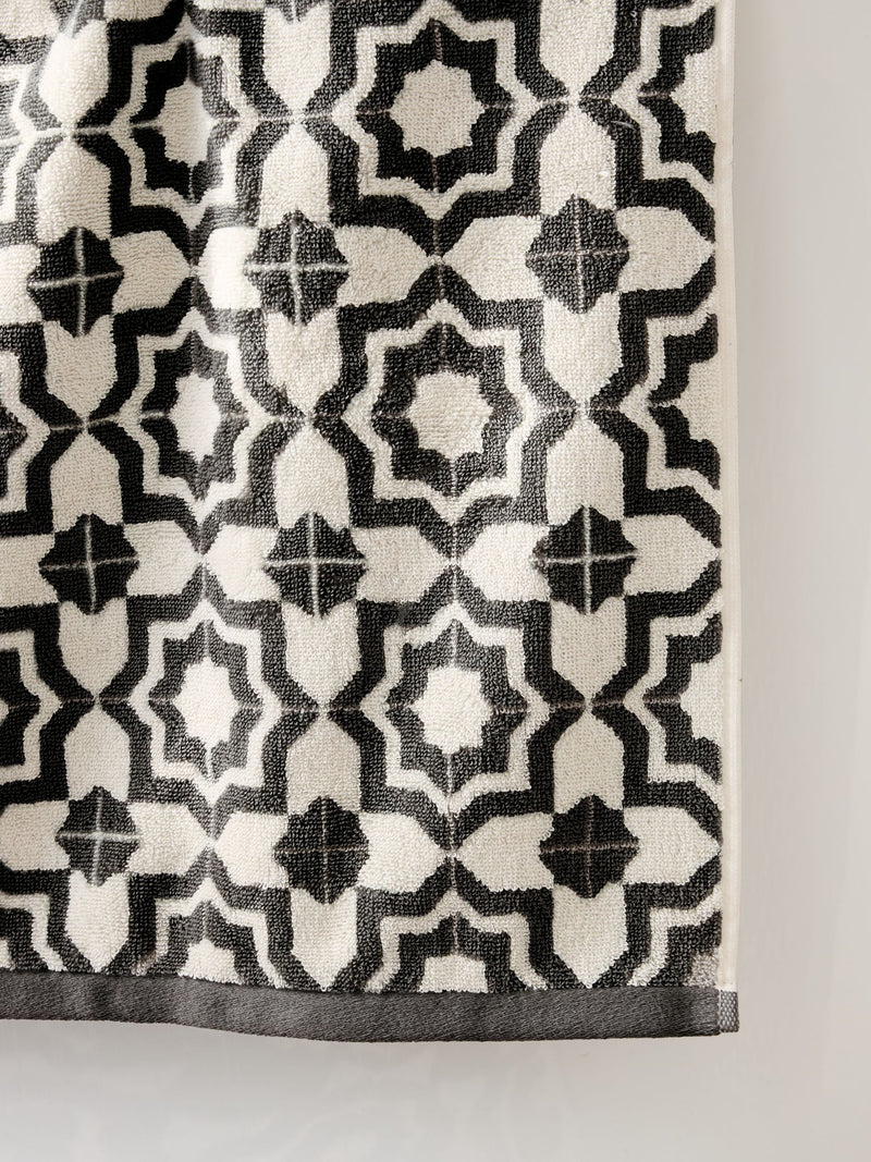 Geometric black white cotton towels from a British brand