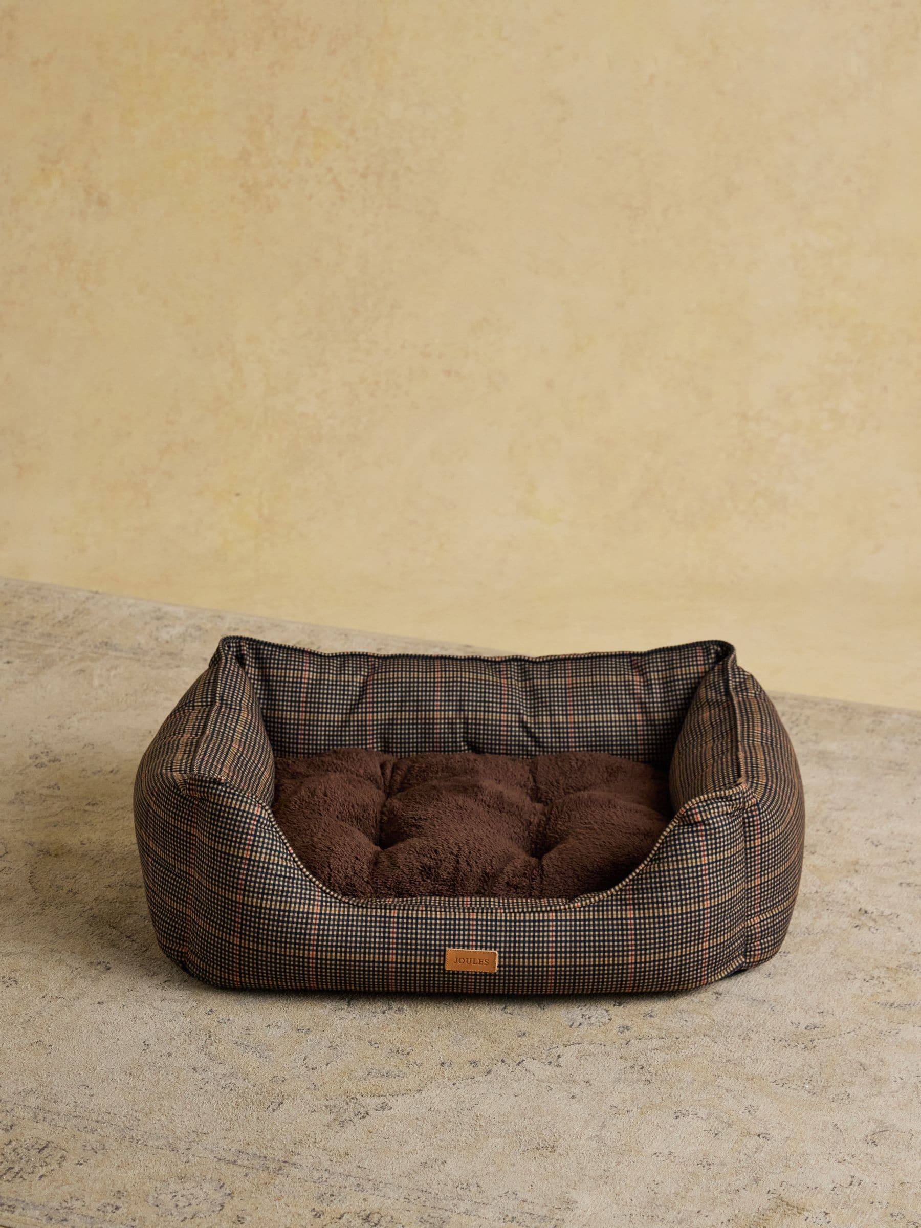 Joules Henson Check Brown dog bed, UK version