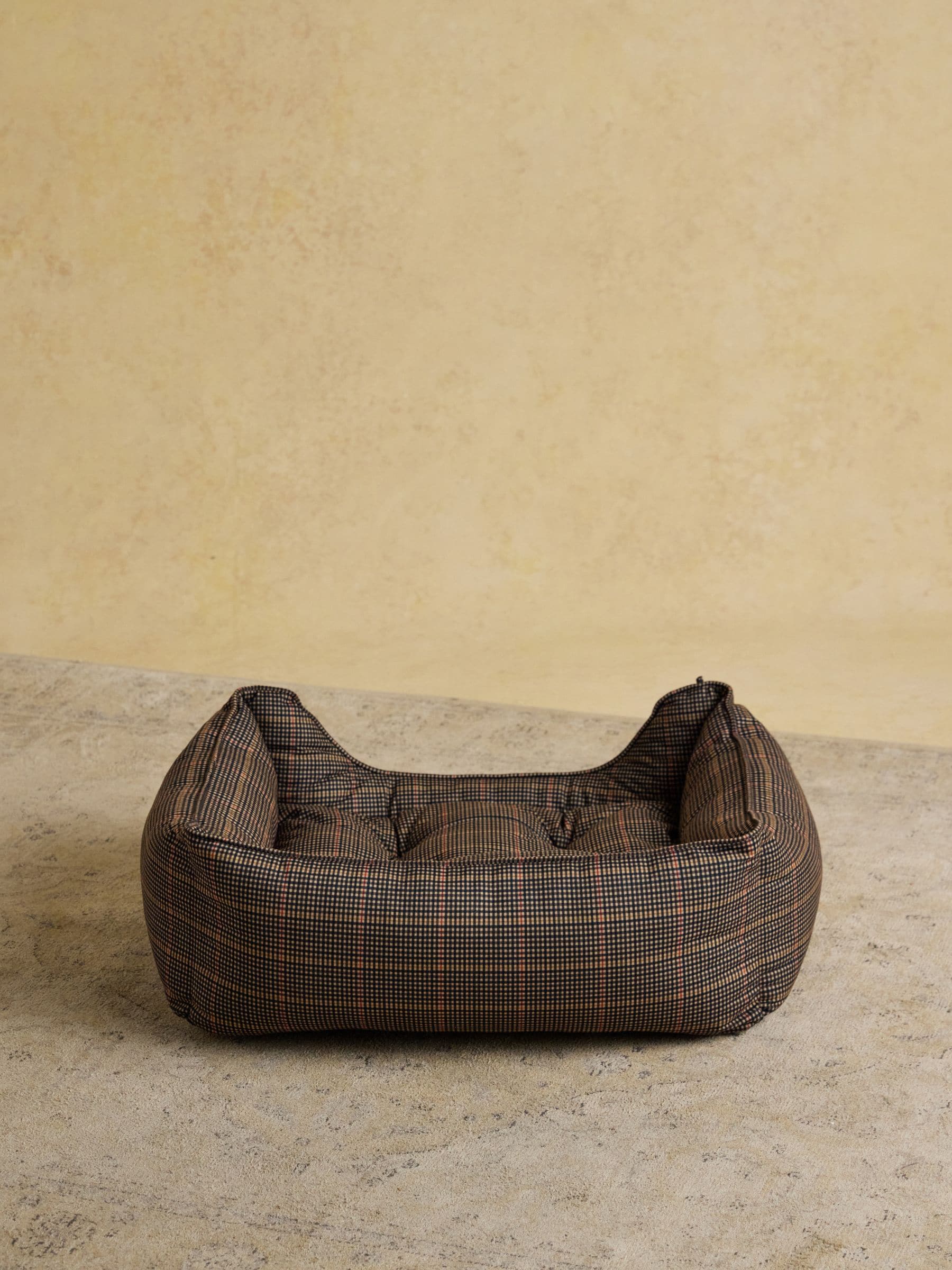 Joules Henson Check Brown dog bed, UK version