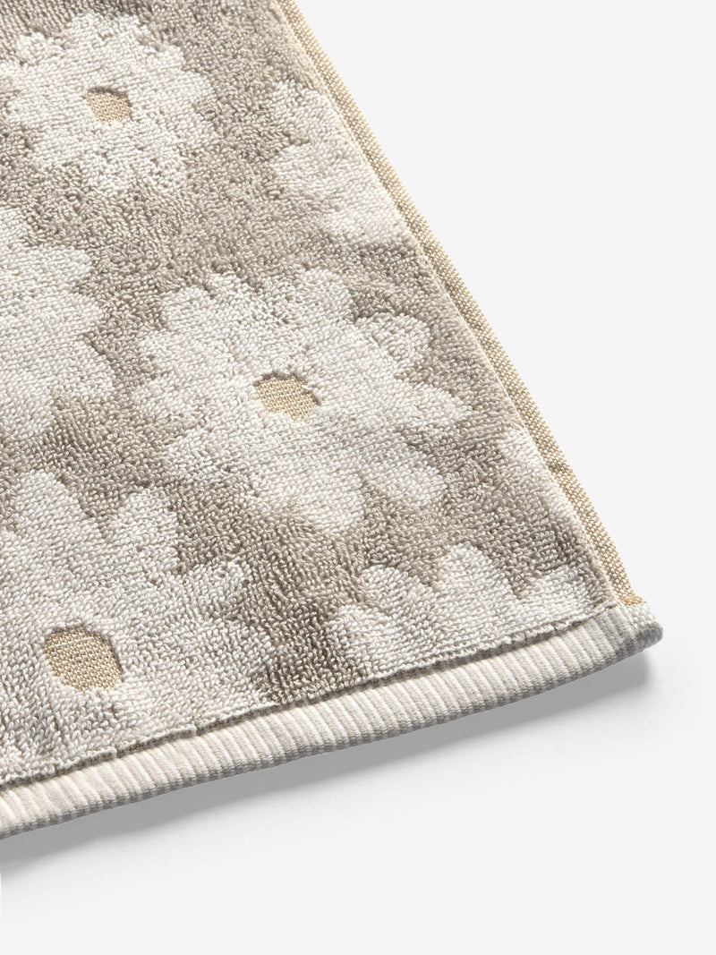 Natural cotton face cloths set of 2 with daisy print 30cm (British brand)