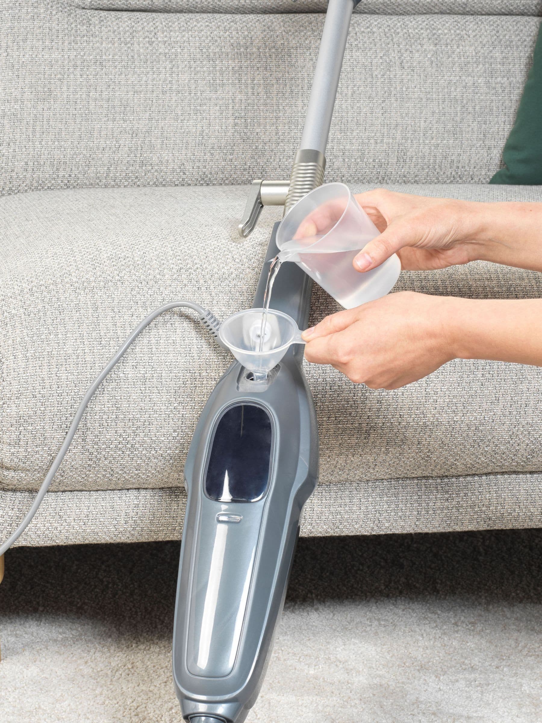 Beldray Titanium Clean + Refresh steam cleaner 350ml (British brand)