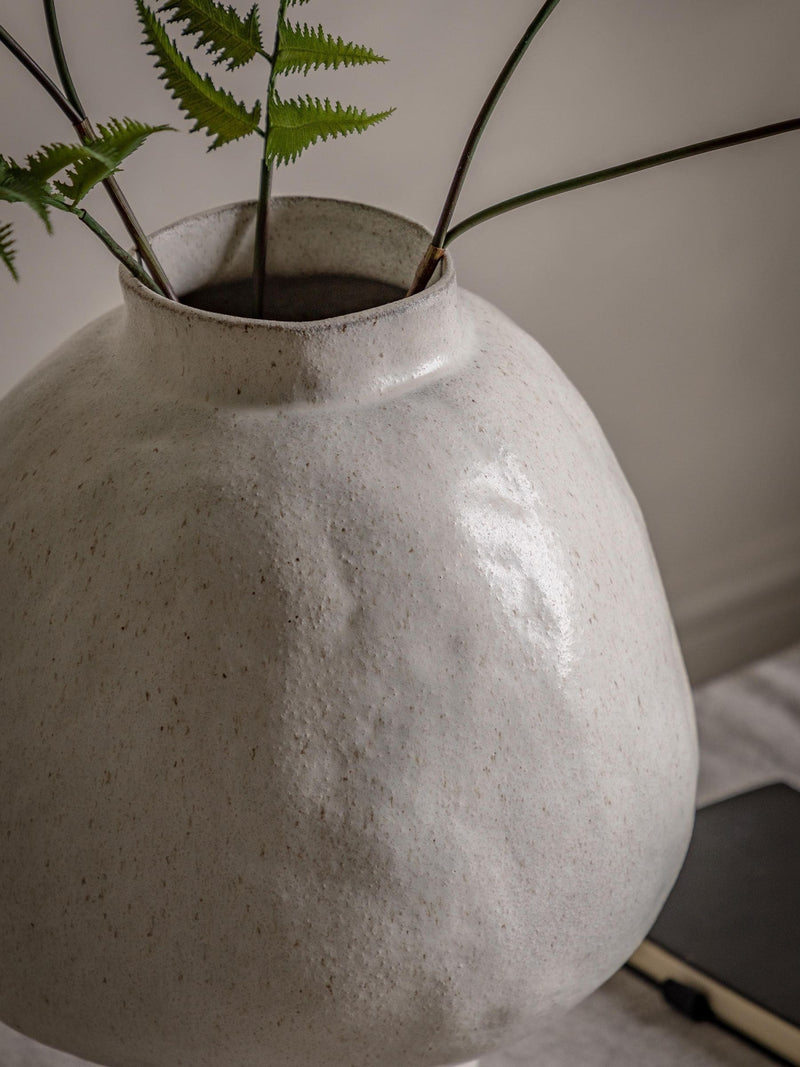 Gallery Home cream Jamal vase, imported from the UK