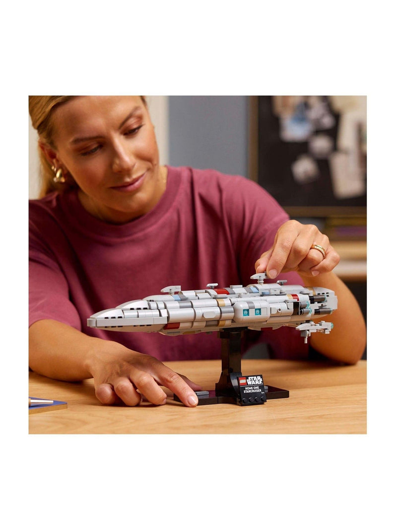 LEGO Star Wars Home One Starcruiser model set 75405 (British brand)