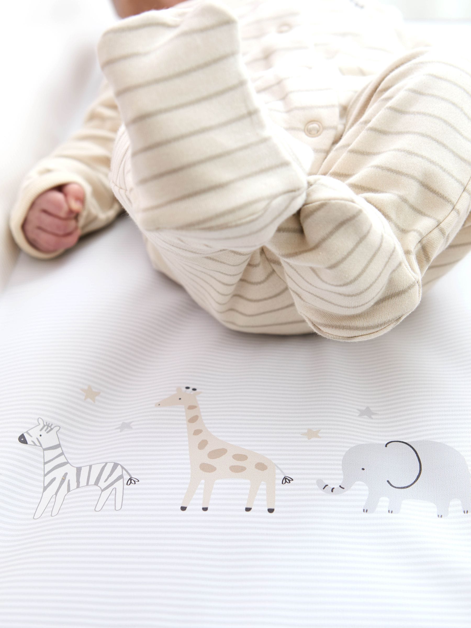 JoJo Maman Bébé changing mat with side support (British brand)