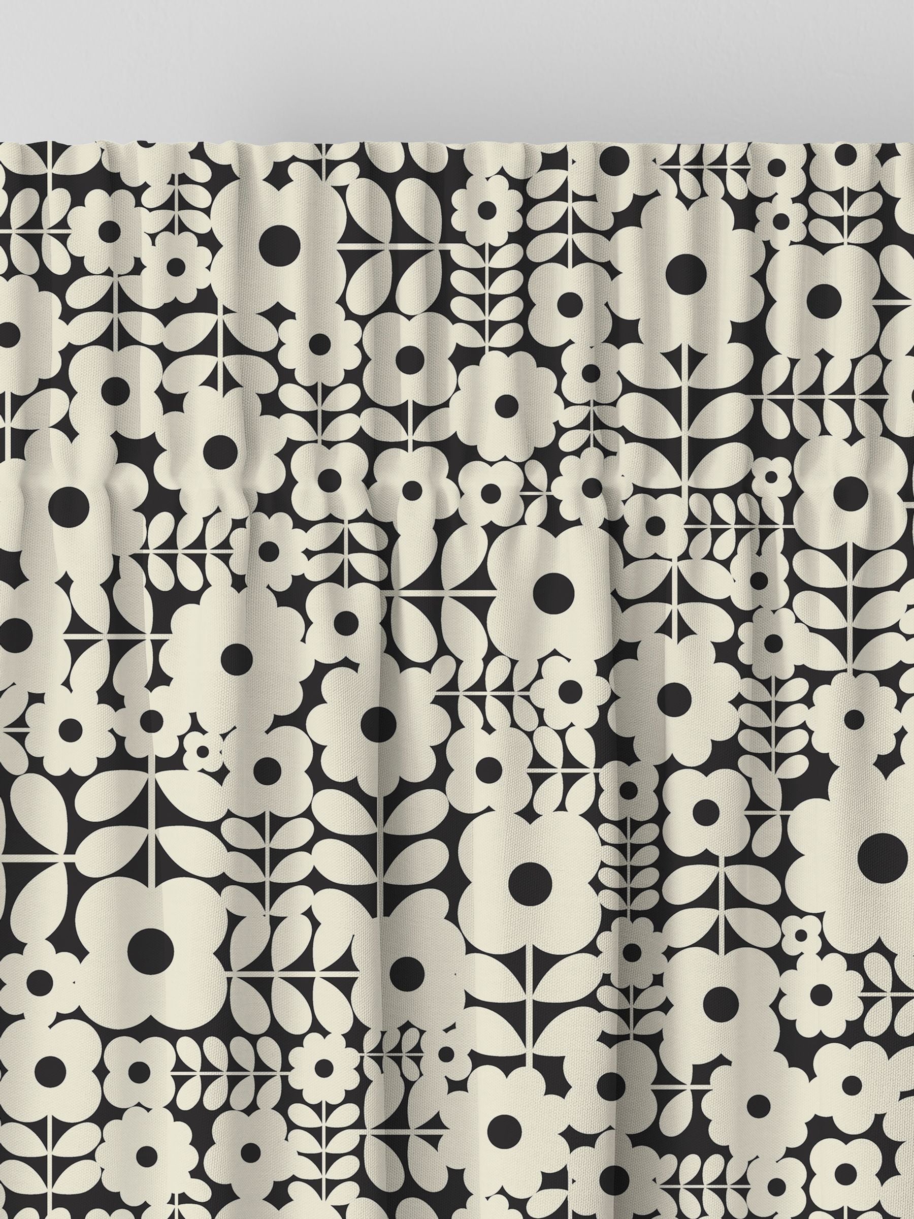 Orla Kiely criss-cross stem curtain in natural vintage lace, UK version