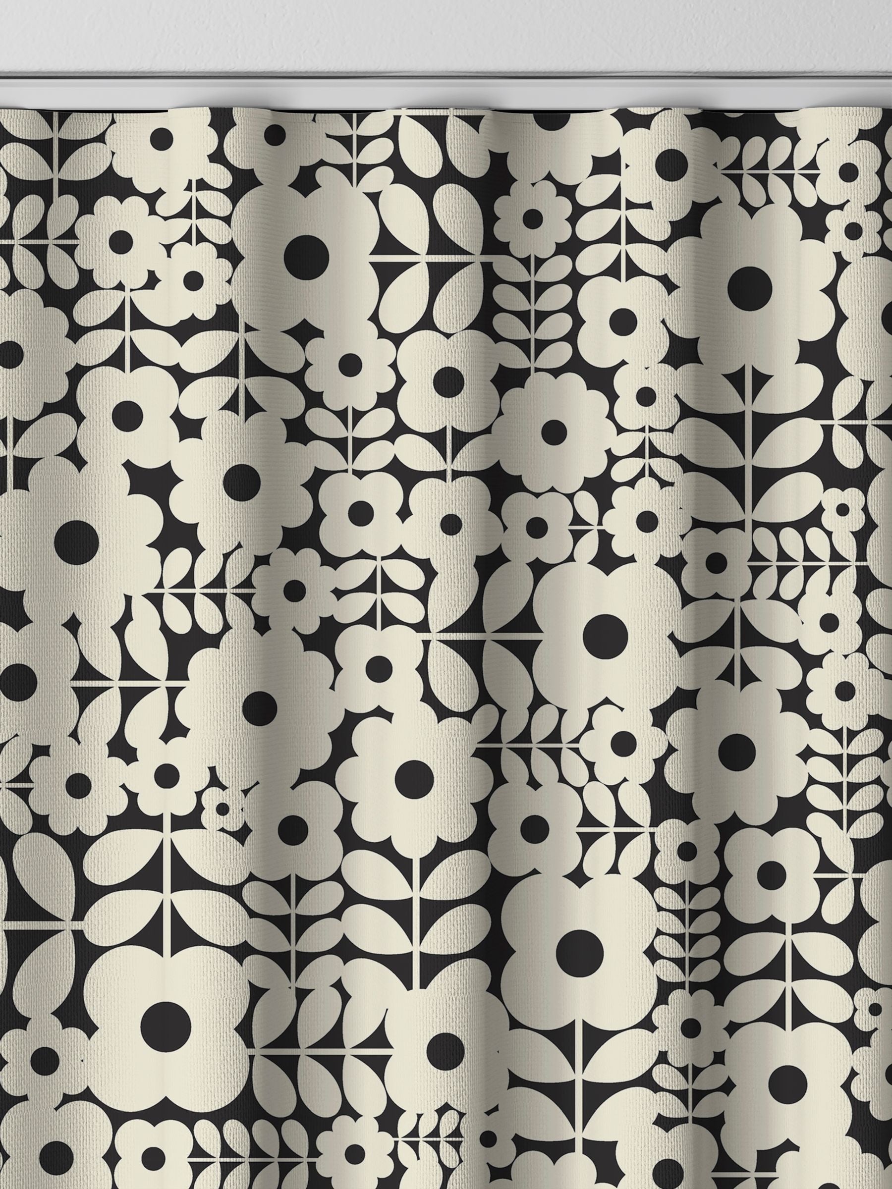 Orla Kiely criss-cross stem curtain in natural vintage lace, UK version