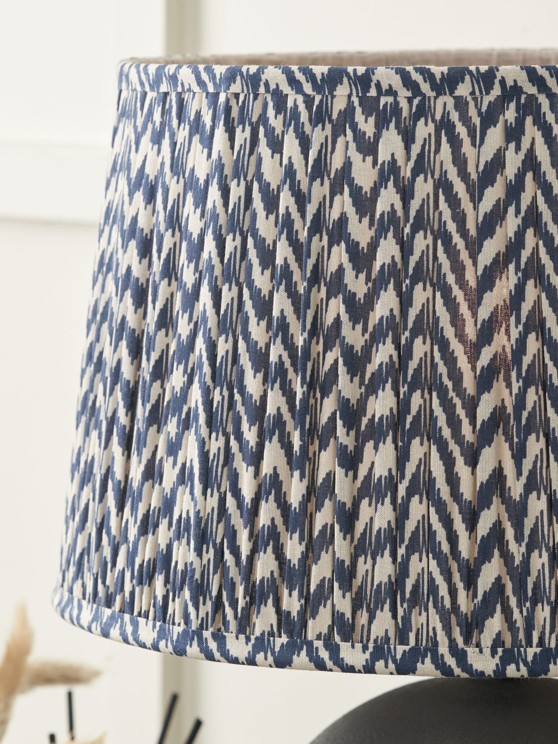 Pacific Lifestyle navy blue chevron mushroom pleat shade - British product