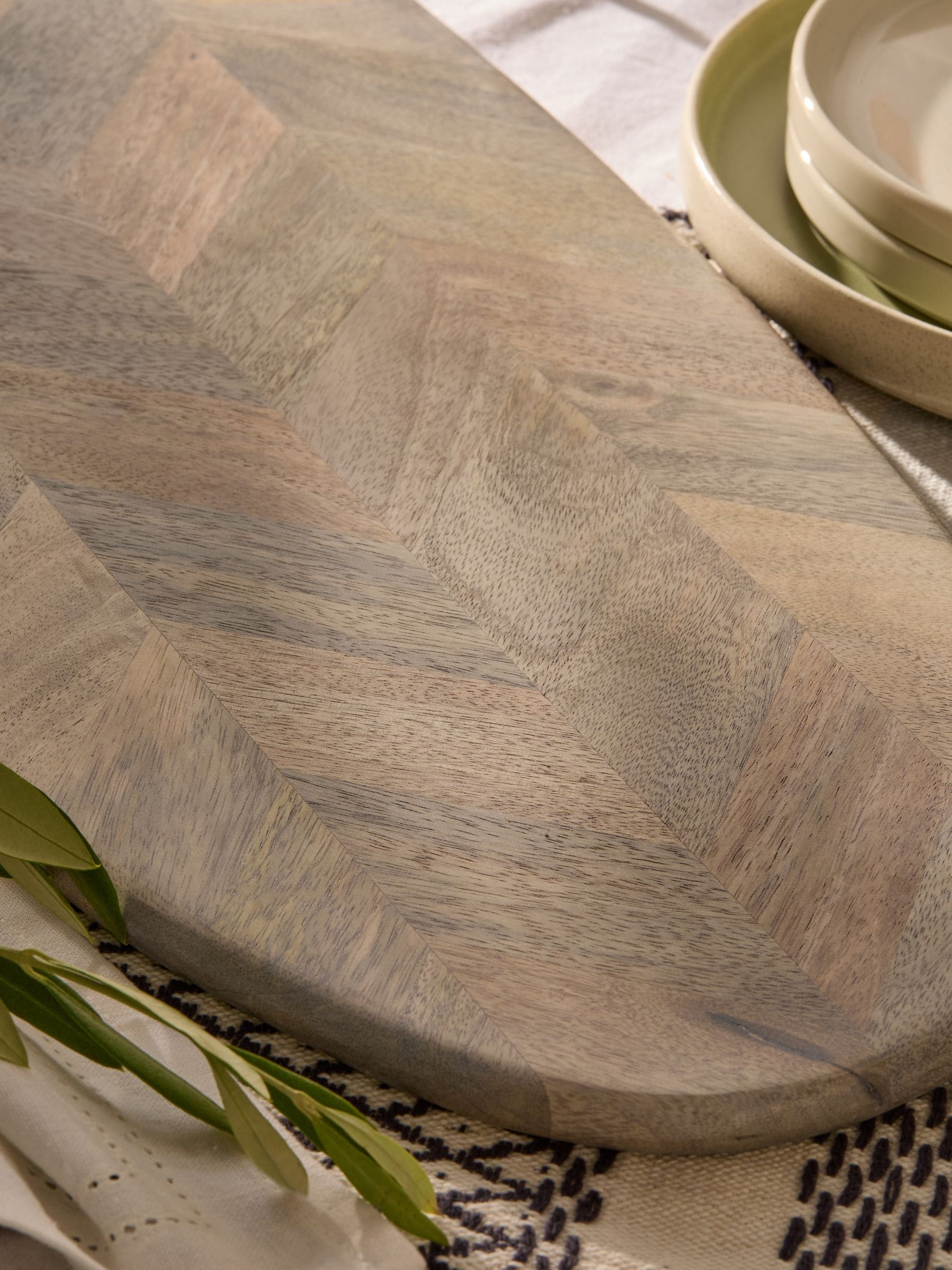 Grey Valencia Mango Wood Large Serving Board, UK version