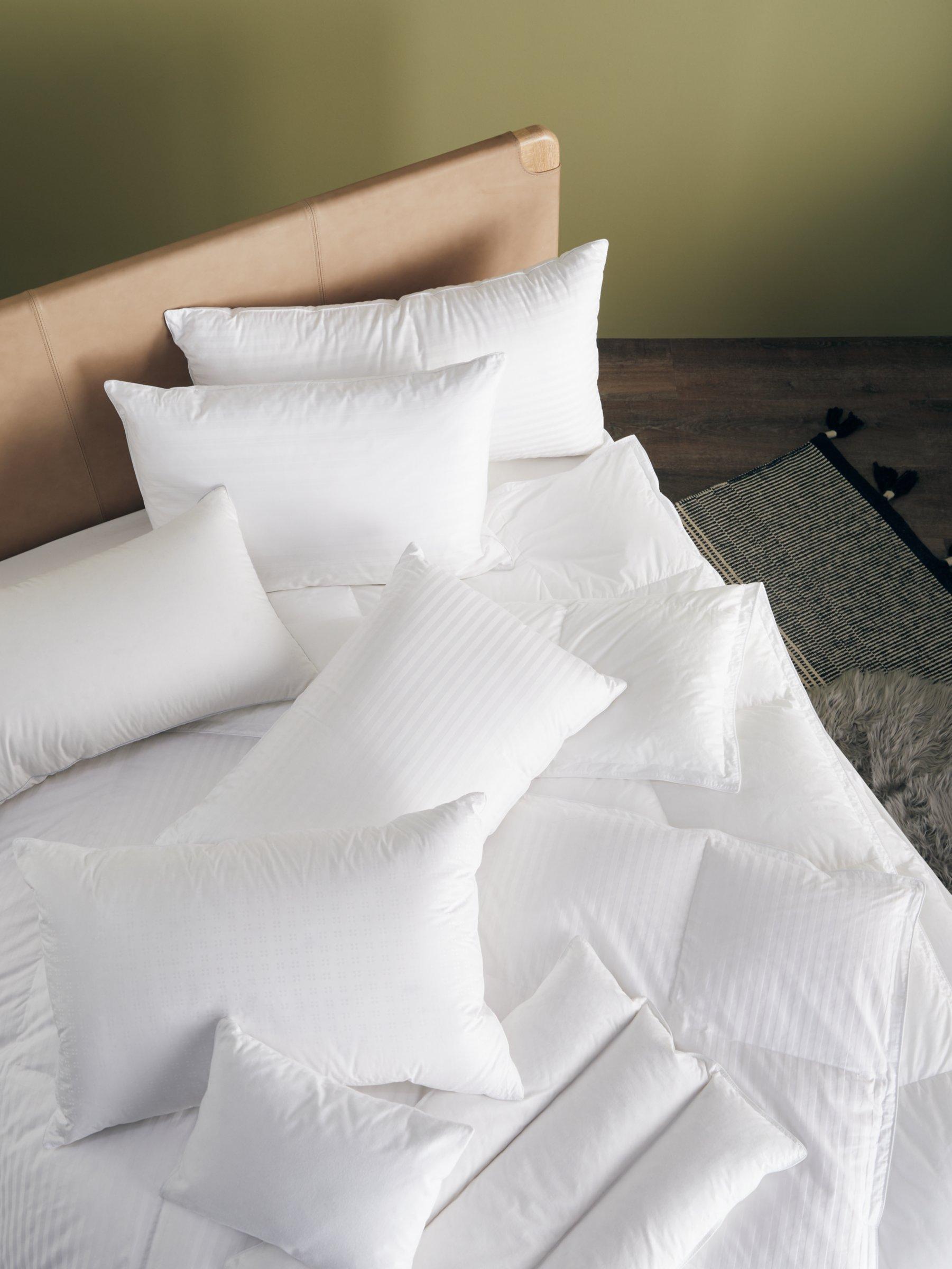 John Lewis Hungarian goose down kingsize pillow, medium, UK version