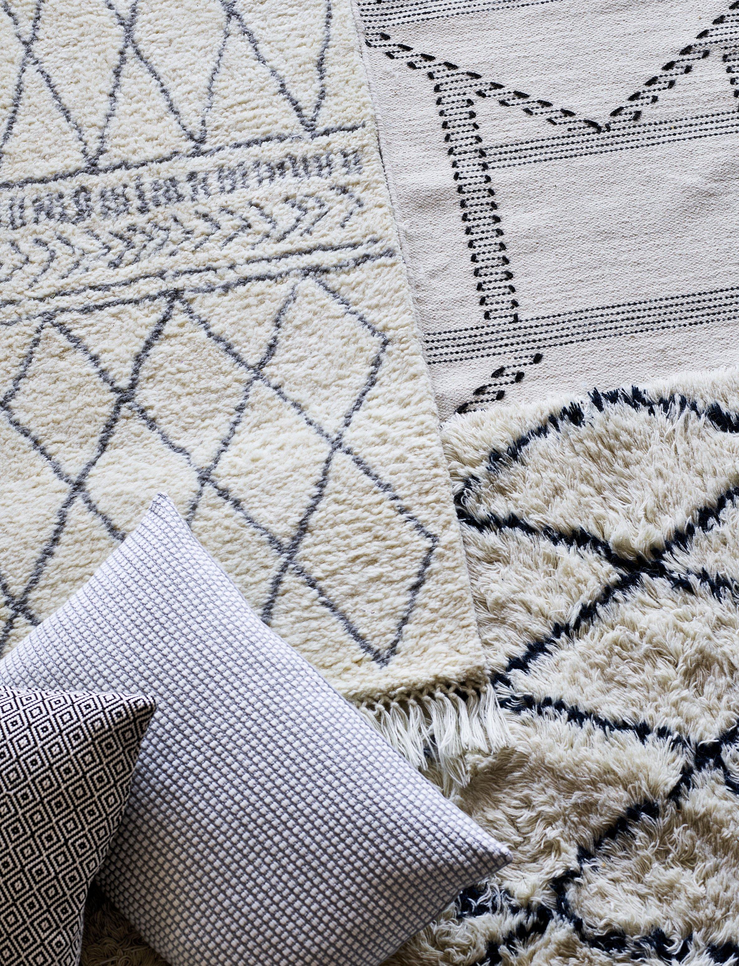 John Lewis rug cream Berber style hand knotted wool large, imported from the UK