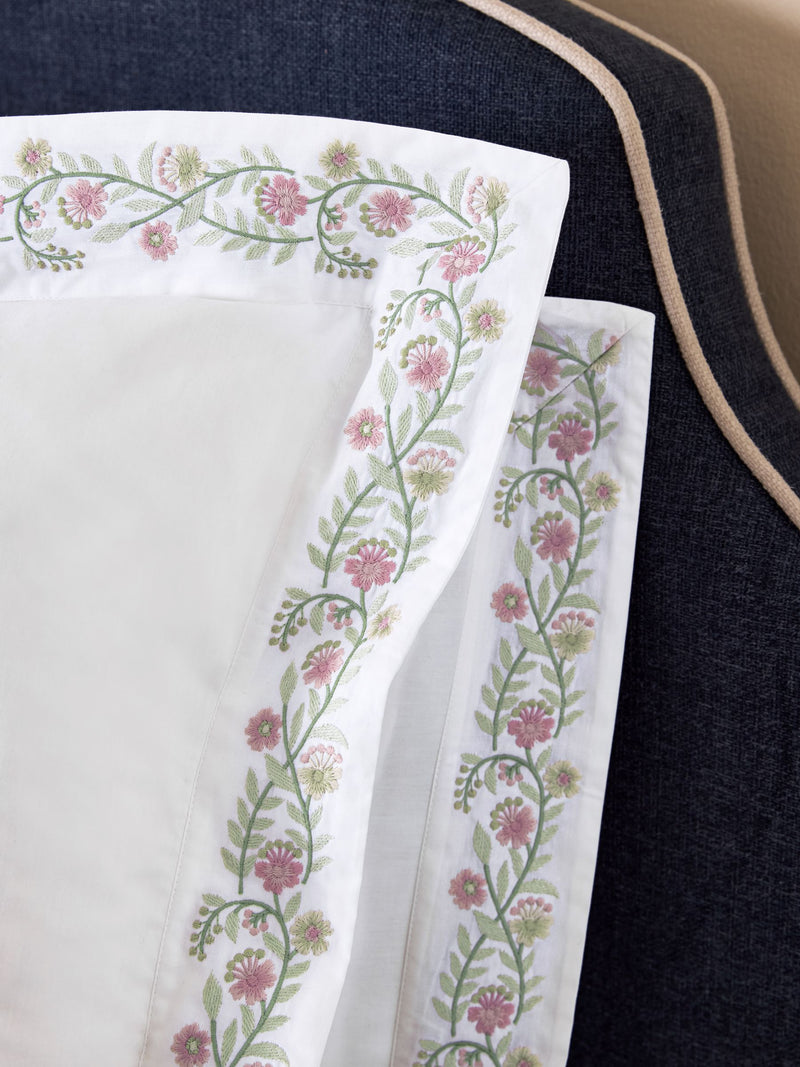 Nina Campbell white embroidered Lilah pillowcases set of 2 - British product