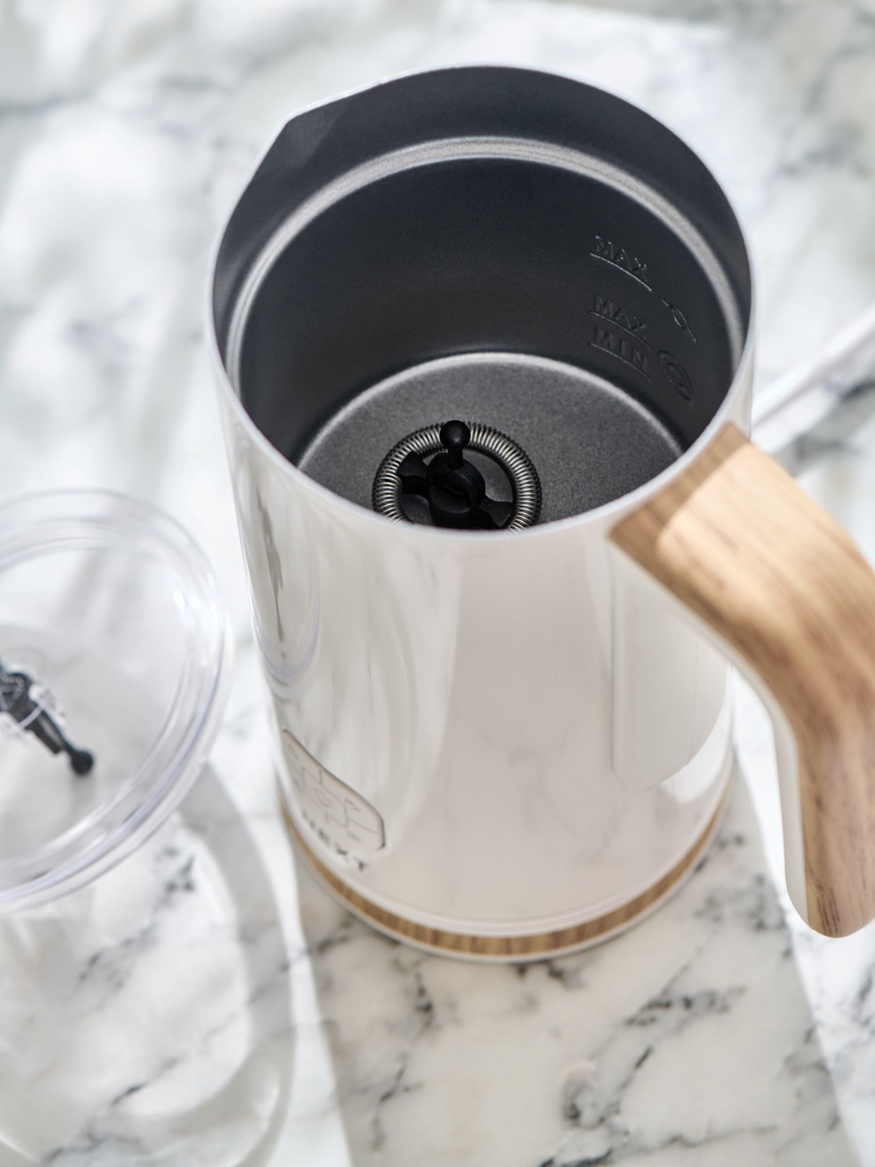 Malvern milk frother and hot chocolate maker cream finish (British brand)