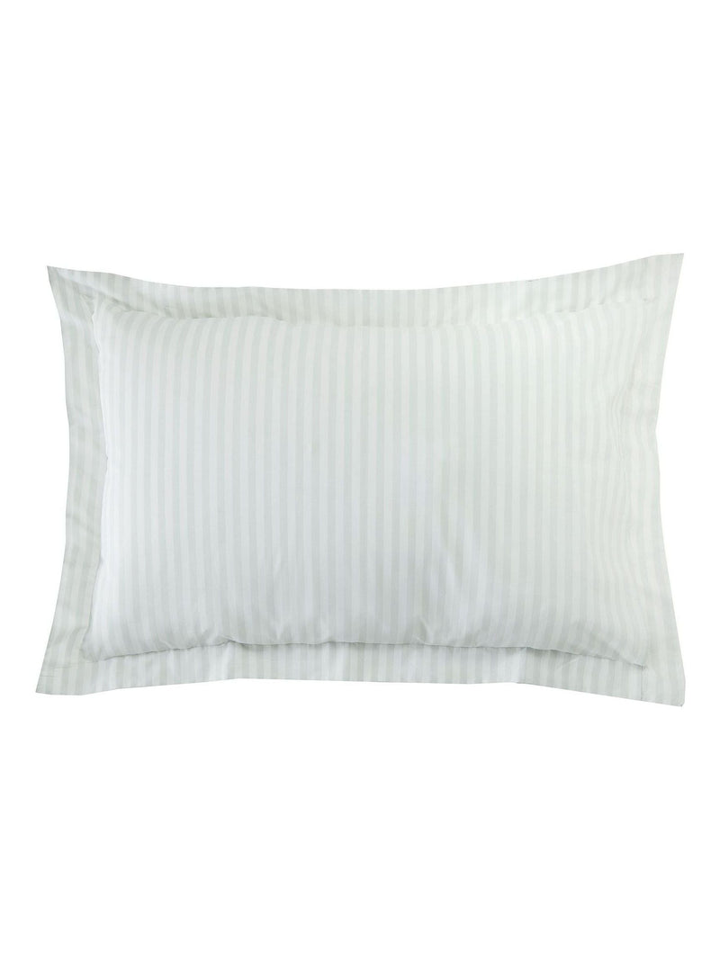Sophie Allport Green Spring Cottage duvet cover and pillowcase set (British brand)
