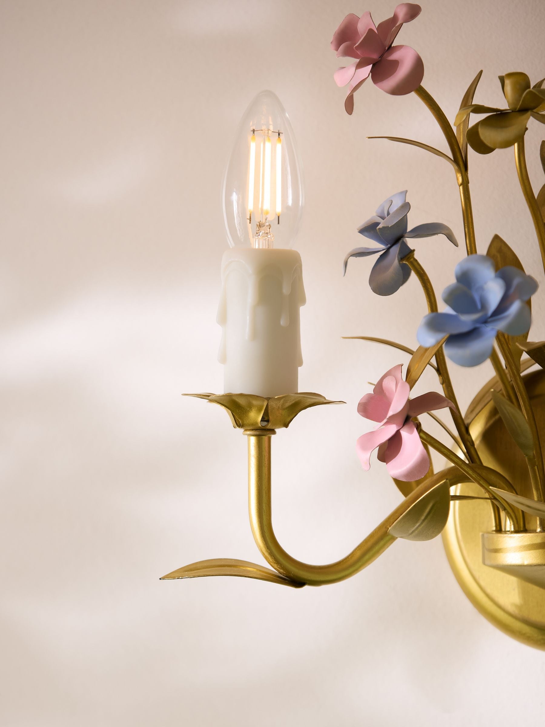 Laurence Llewelyn-Bowen Veranda gold floral wall light 27cm (British brand)