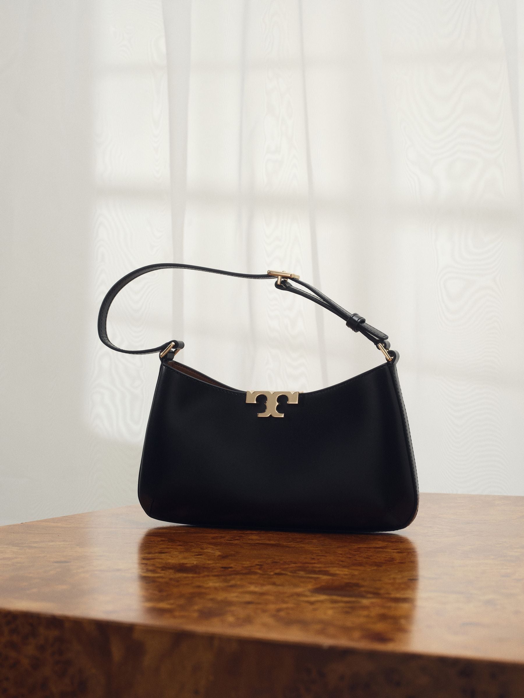 Tory Burch Eleanor slim shoulder bag, imported from the UK