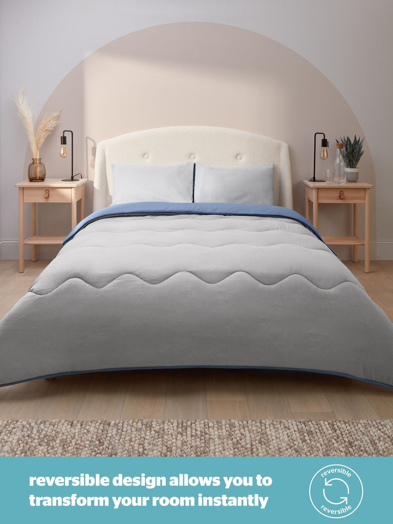 Silentnight Summer Breeze Seersucker Coverless Duvet Set (British brand)