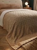 Silentnight cable knit giant blanket 240x180cm, UK version