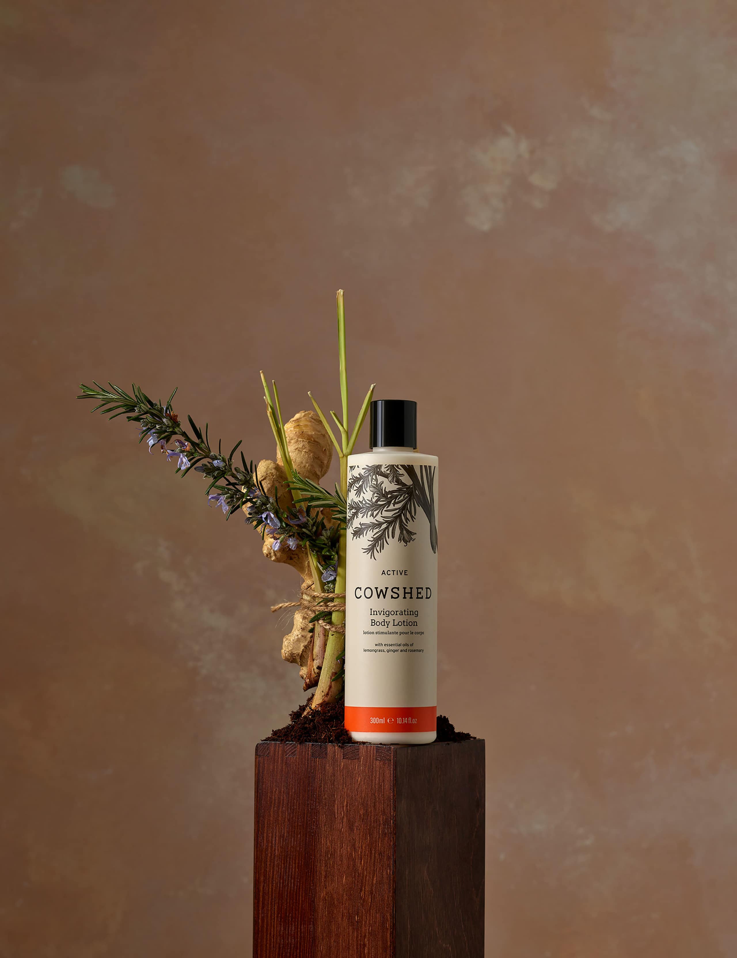 cowshed Active Body Lotion 300ml - British product