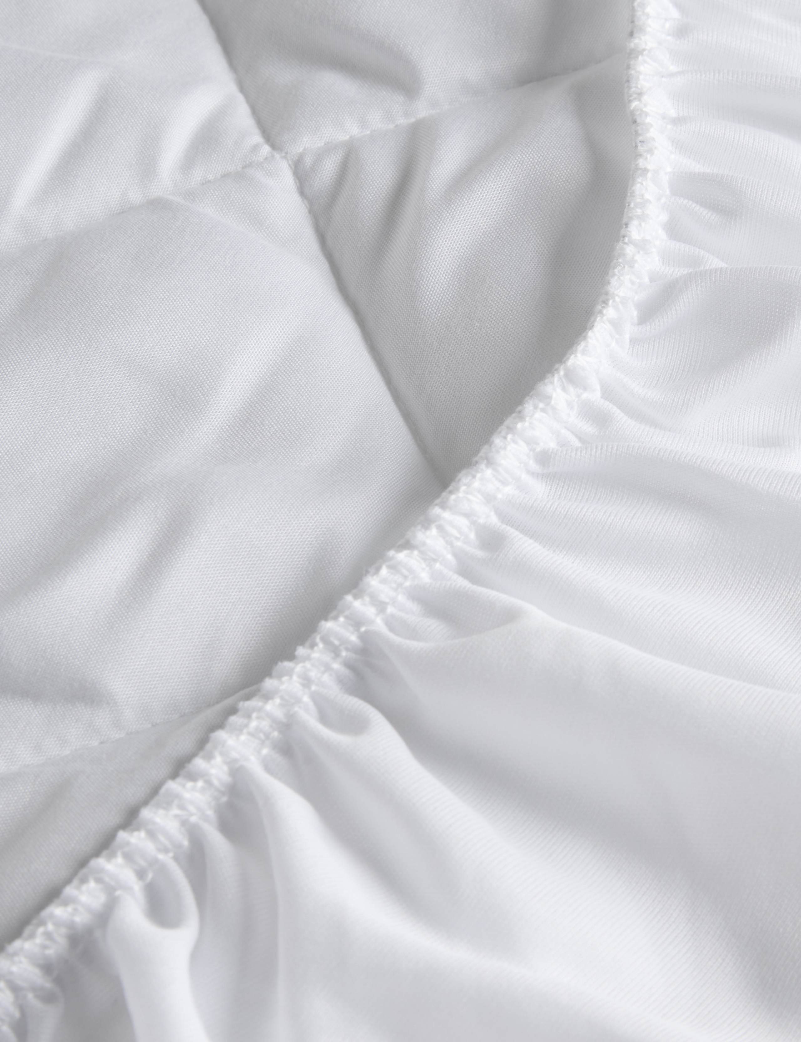 Advanced Allergy Protection Extra Deep Mattress Protector - British product
