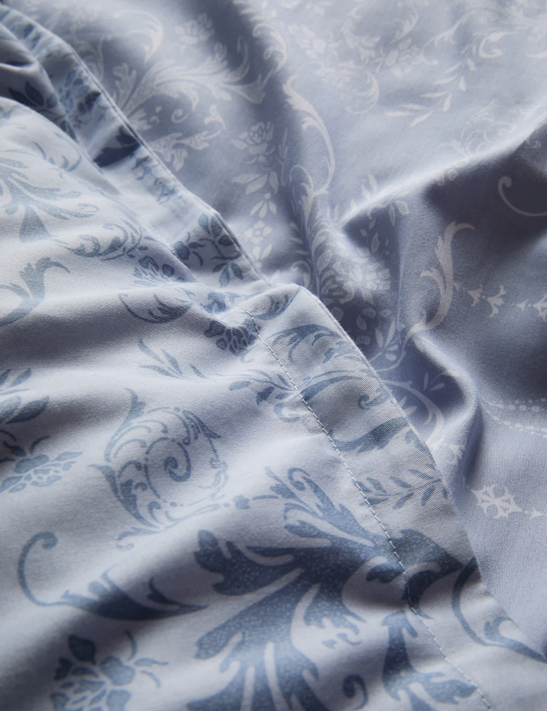 Aida-Alouette damask sateen bedding set - British product