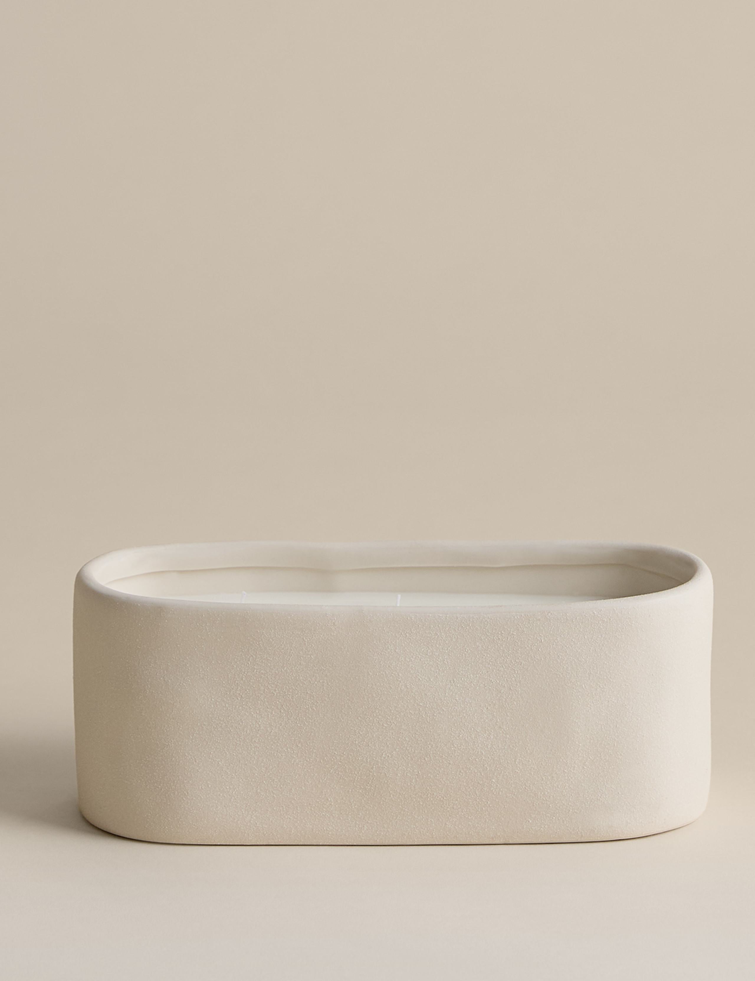 Air 3 wick candle in ceramic jar, imported from the UK