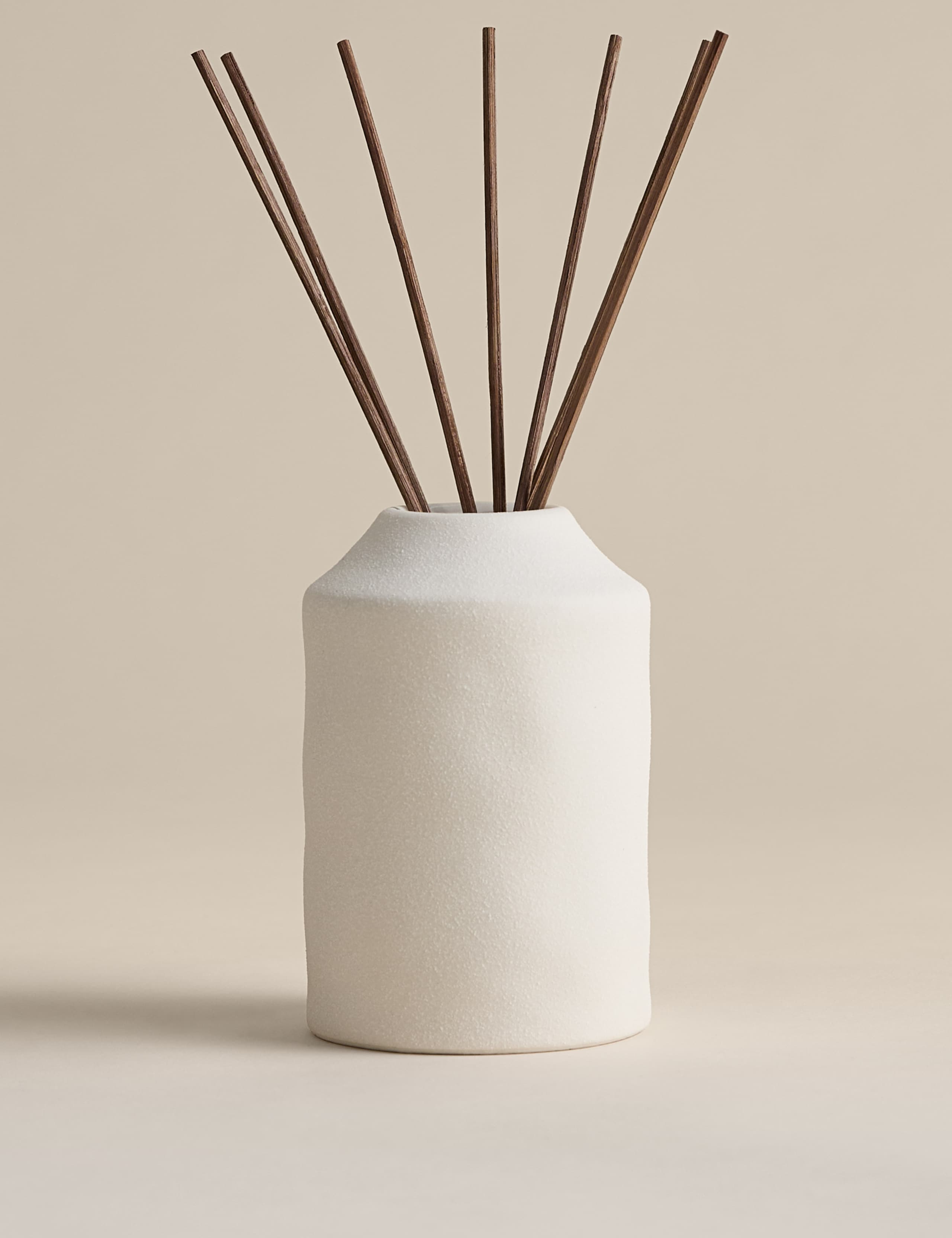 Air Ceramic 150ml reed diffuser, home fragrance (British brand)