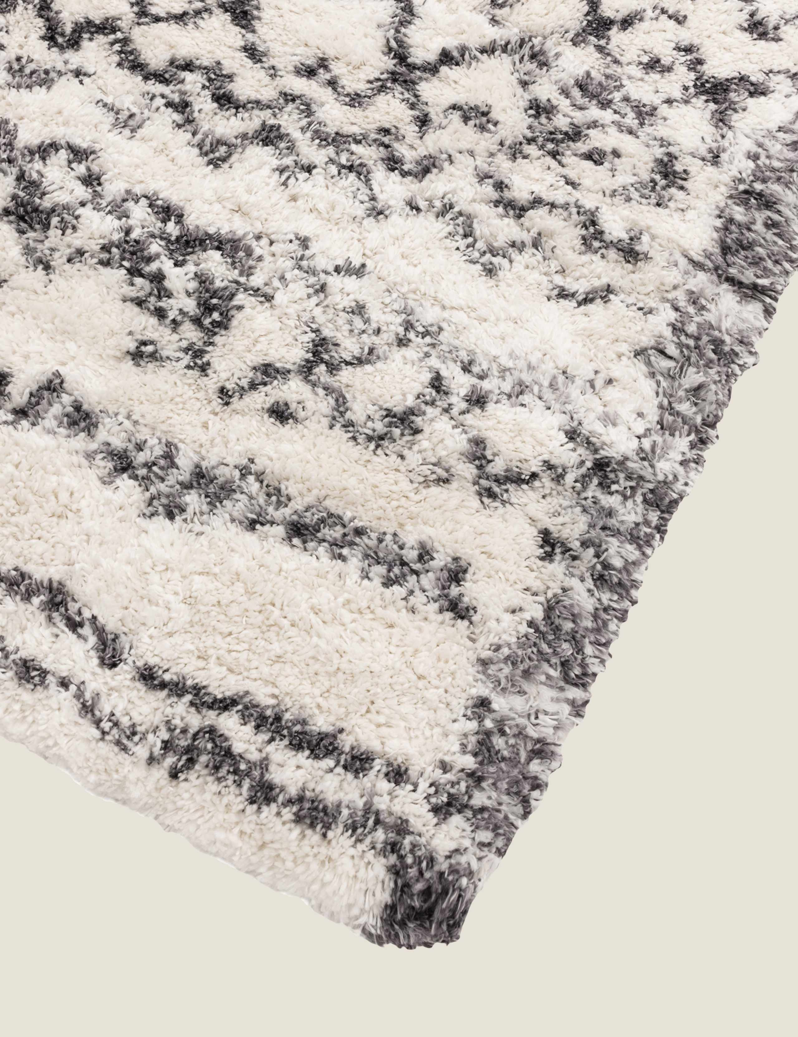 Alto Moroccan shaggy rug (British brand)