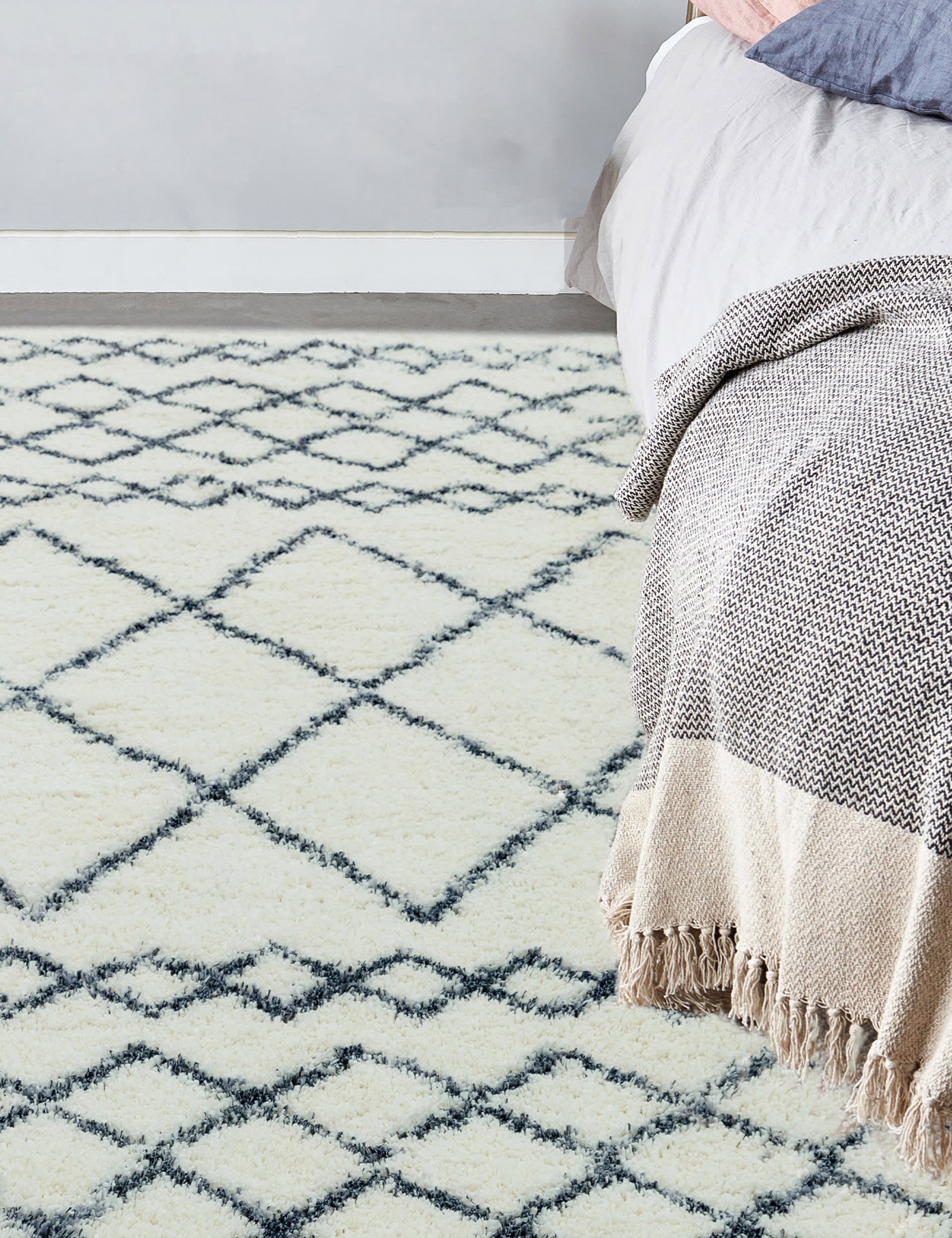 Alto Rug geometric area rug 160x230 cm (British brand)
