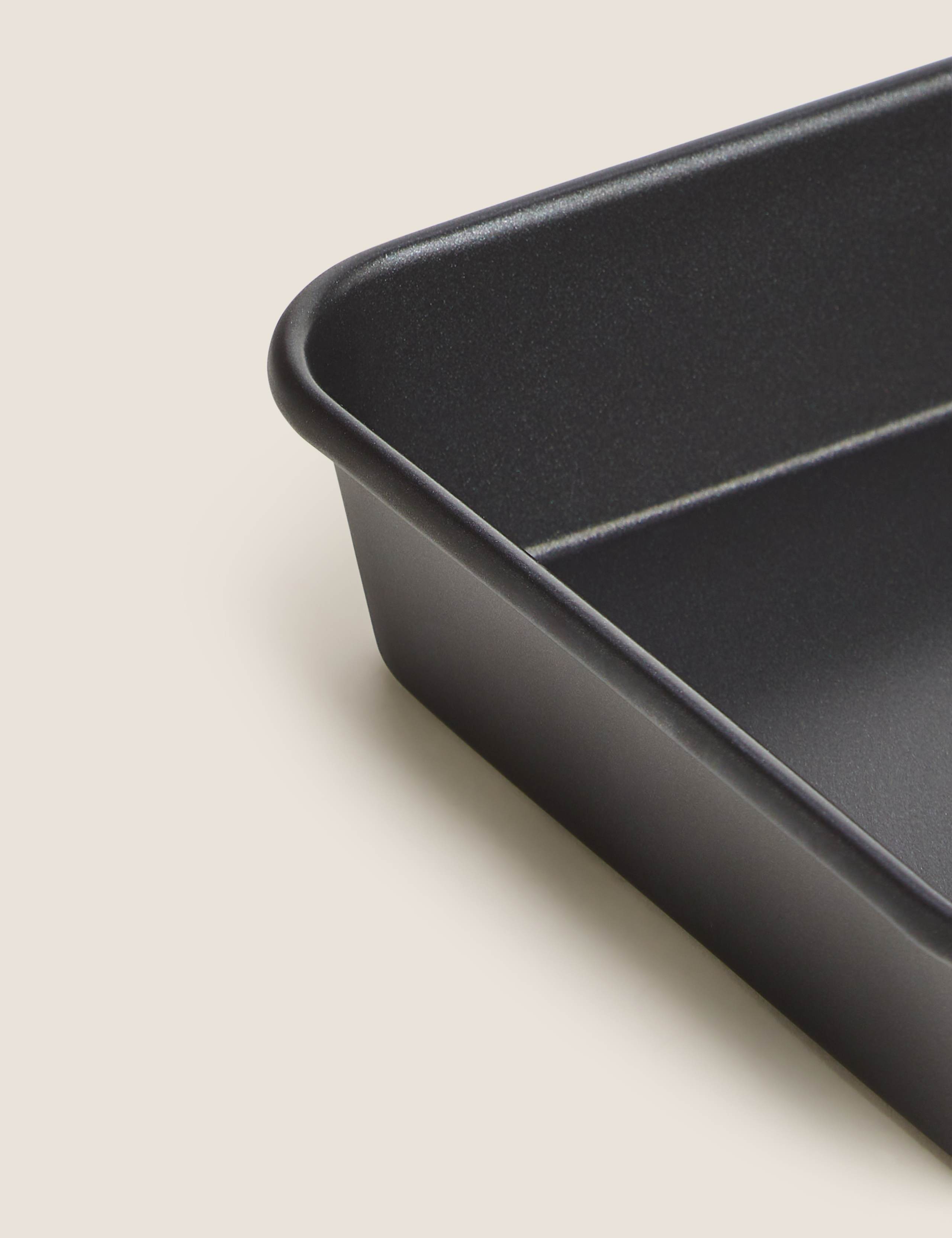 Aluminised steel 35cm large roaster - British product