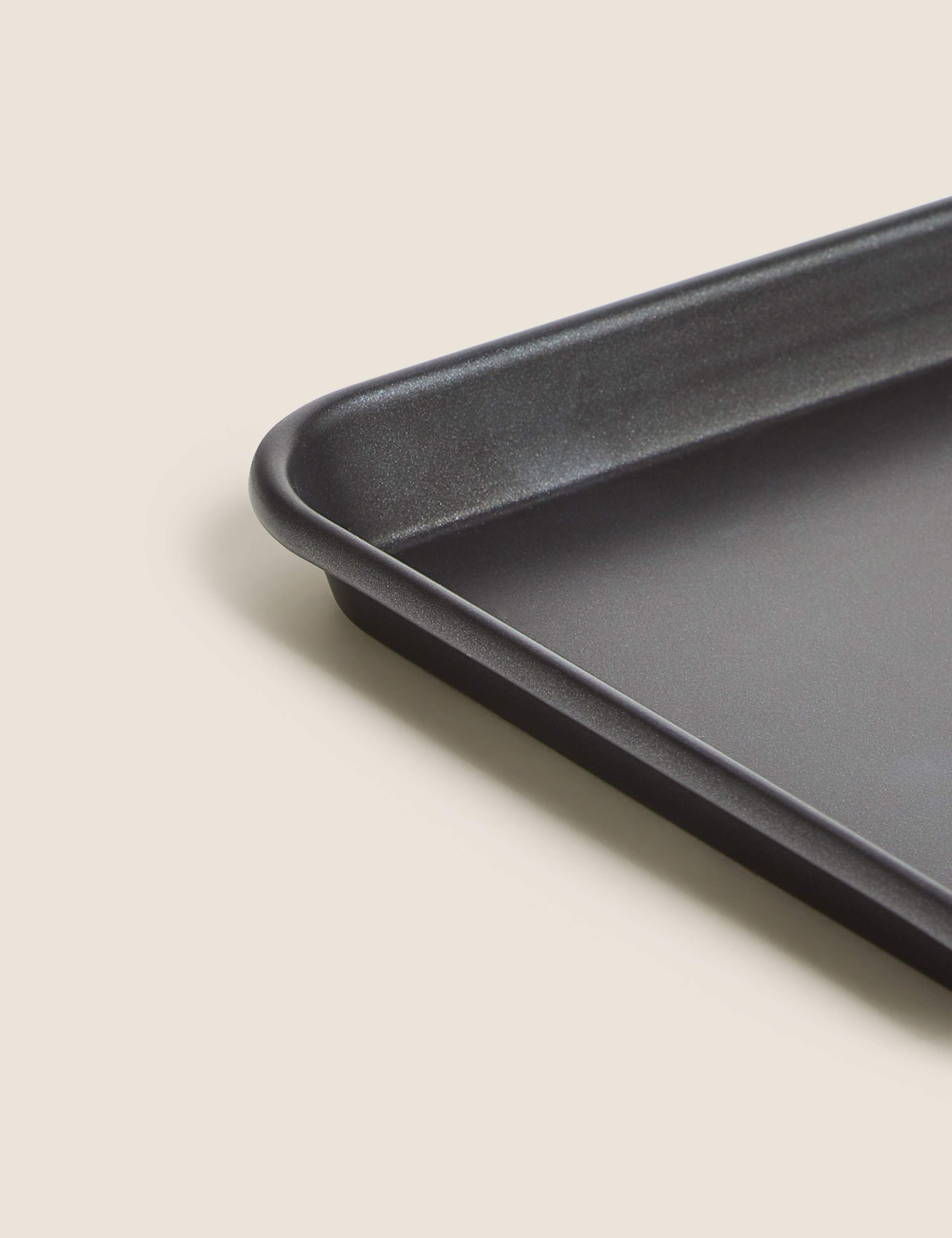 Aluminised steel oven tray 35cm - British product