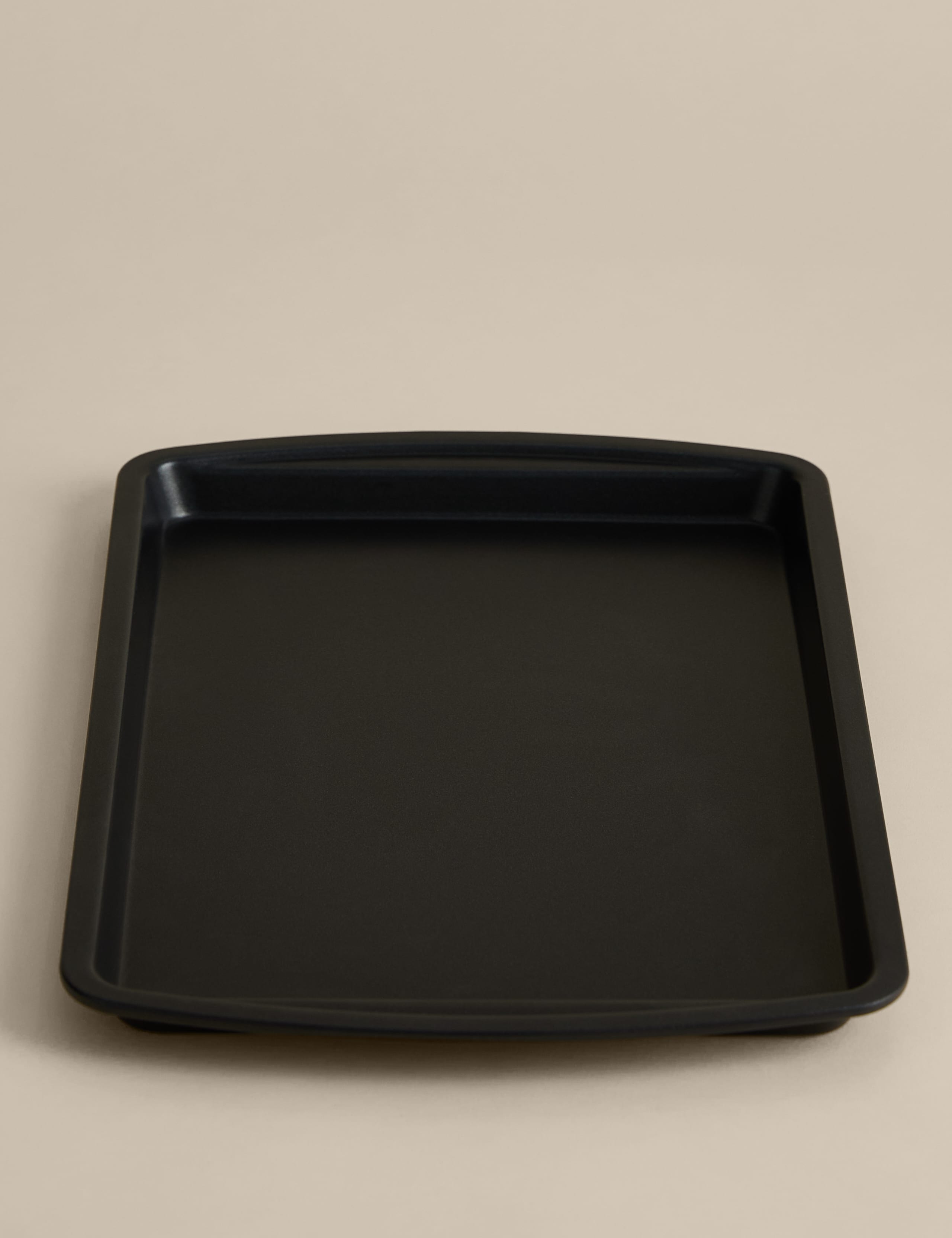 Baking tray aluminised steel 38cm, imported from the UK