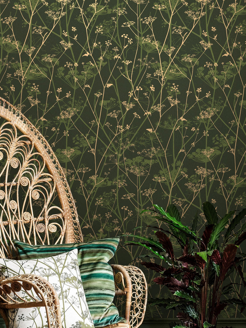 Clarissa Hulse wallpaper Green Wild Chervil Gold - British product