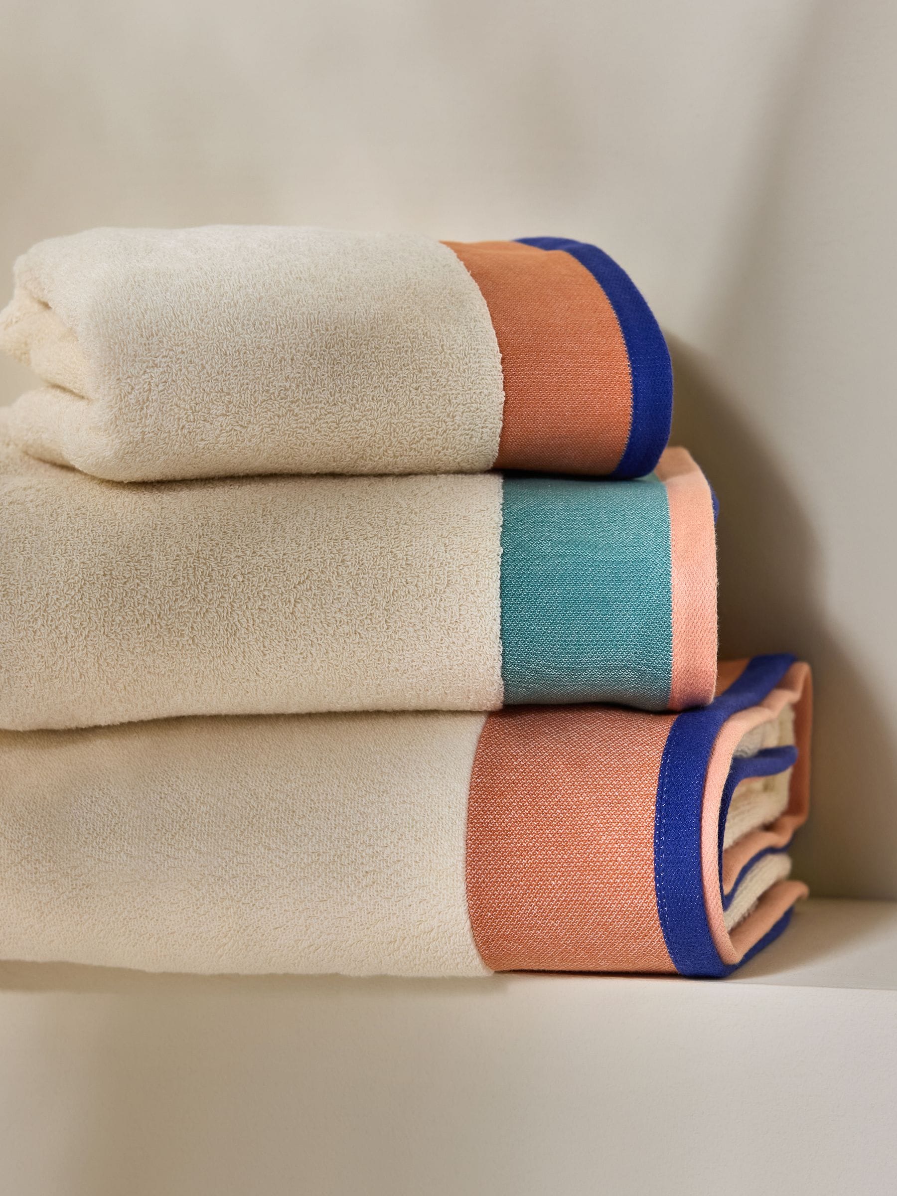 MADE.COM towel Navy Peach border design - British product
