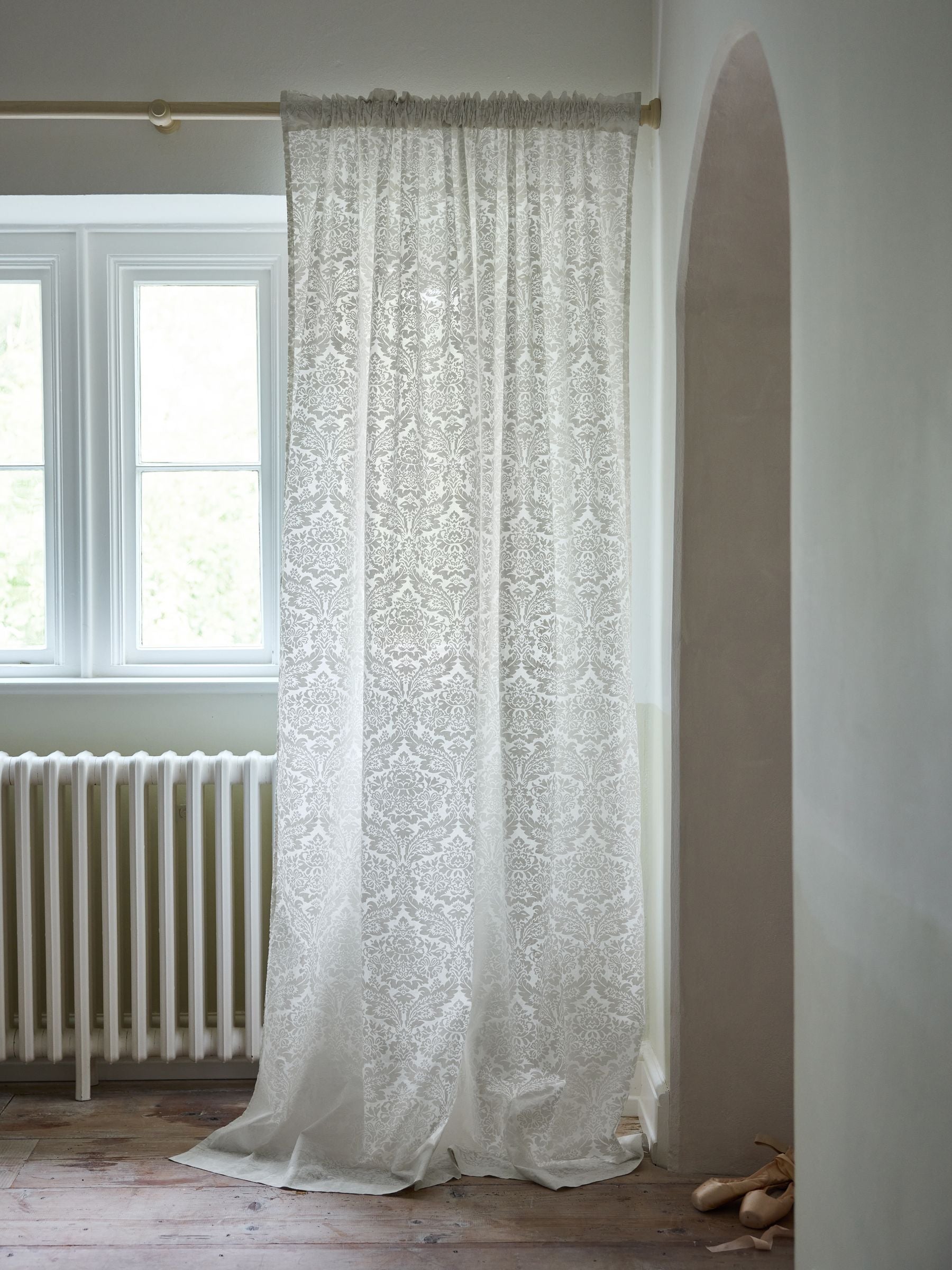 Shabby Chic white voile damask curtain slot top, UK version
