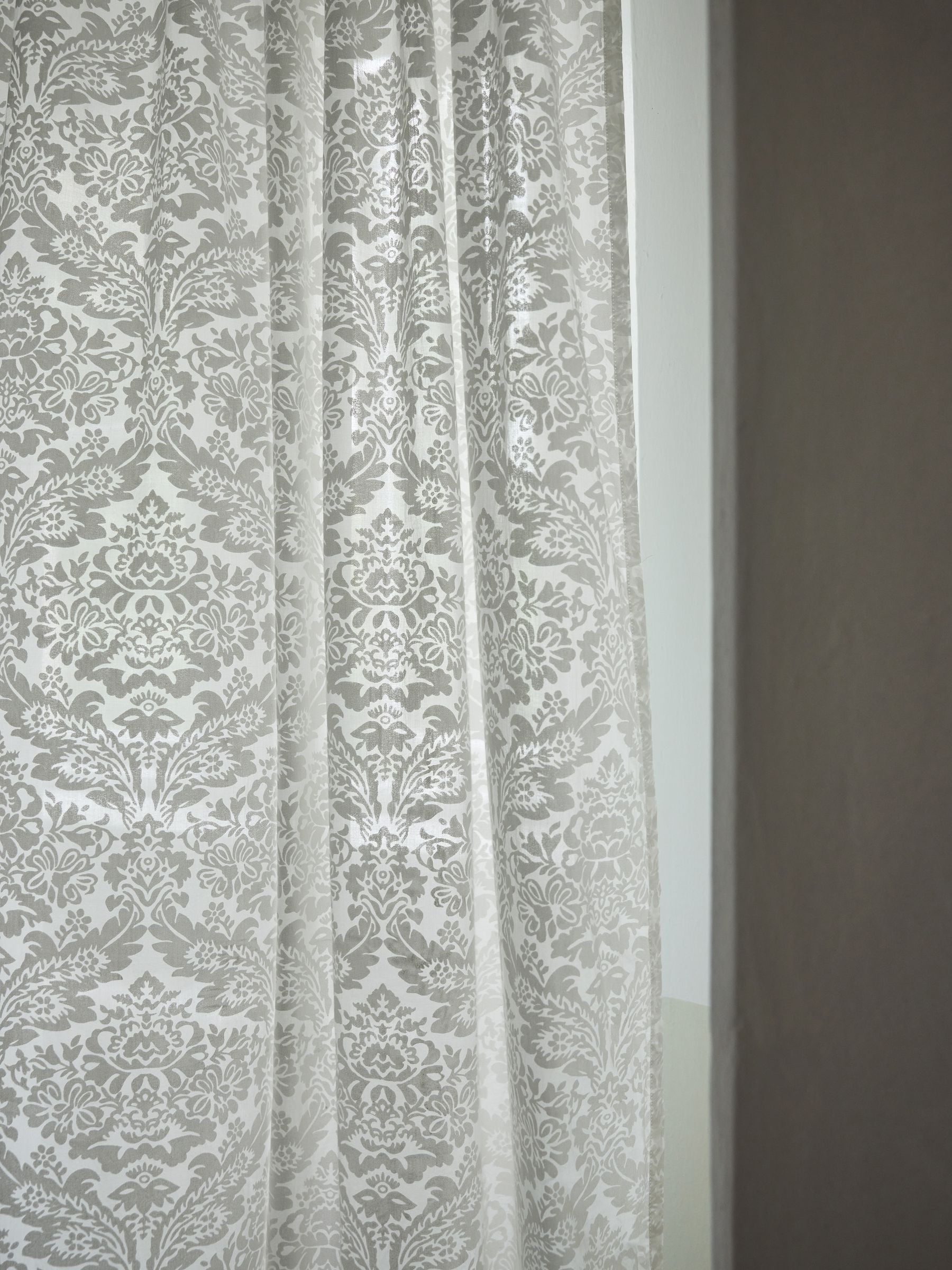 Shabby Chic white voile damask curtain slot top, UK version