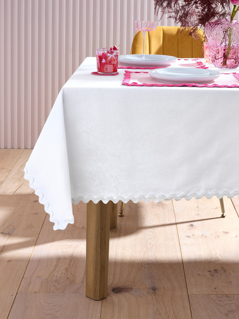 White cotton tablecloth with wiggle trim (British brand)