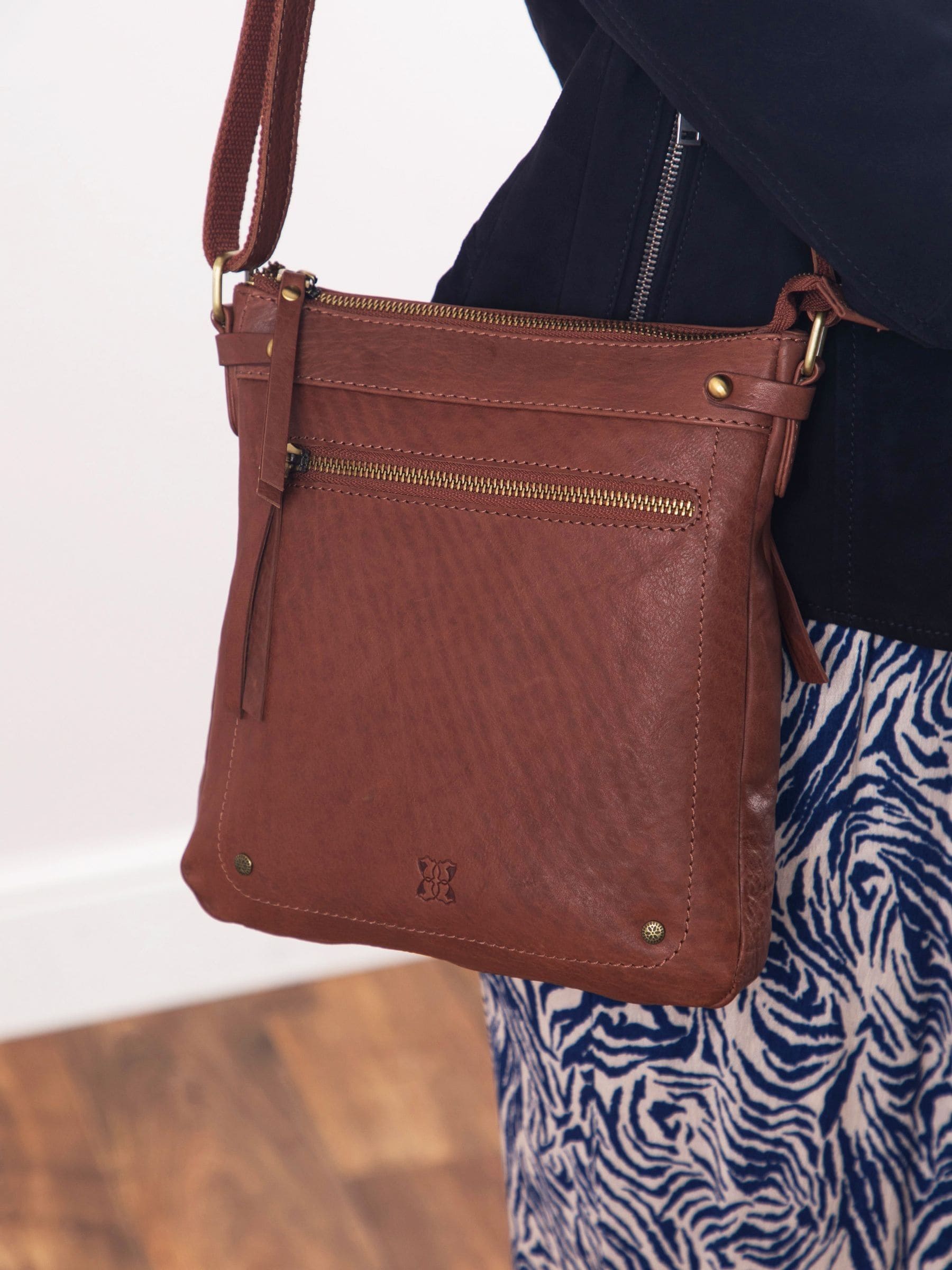 Lakeland Leather Harstone crossbody bag brown - British product