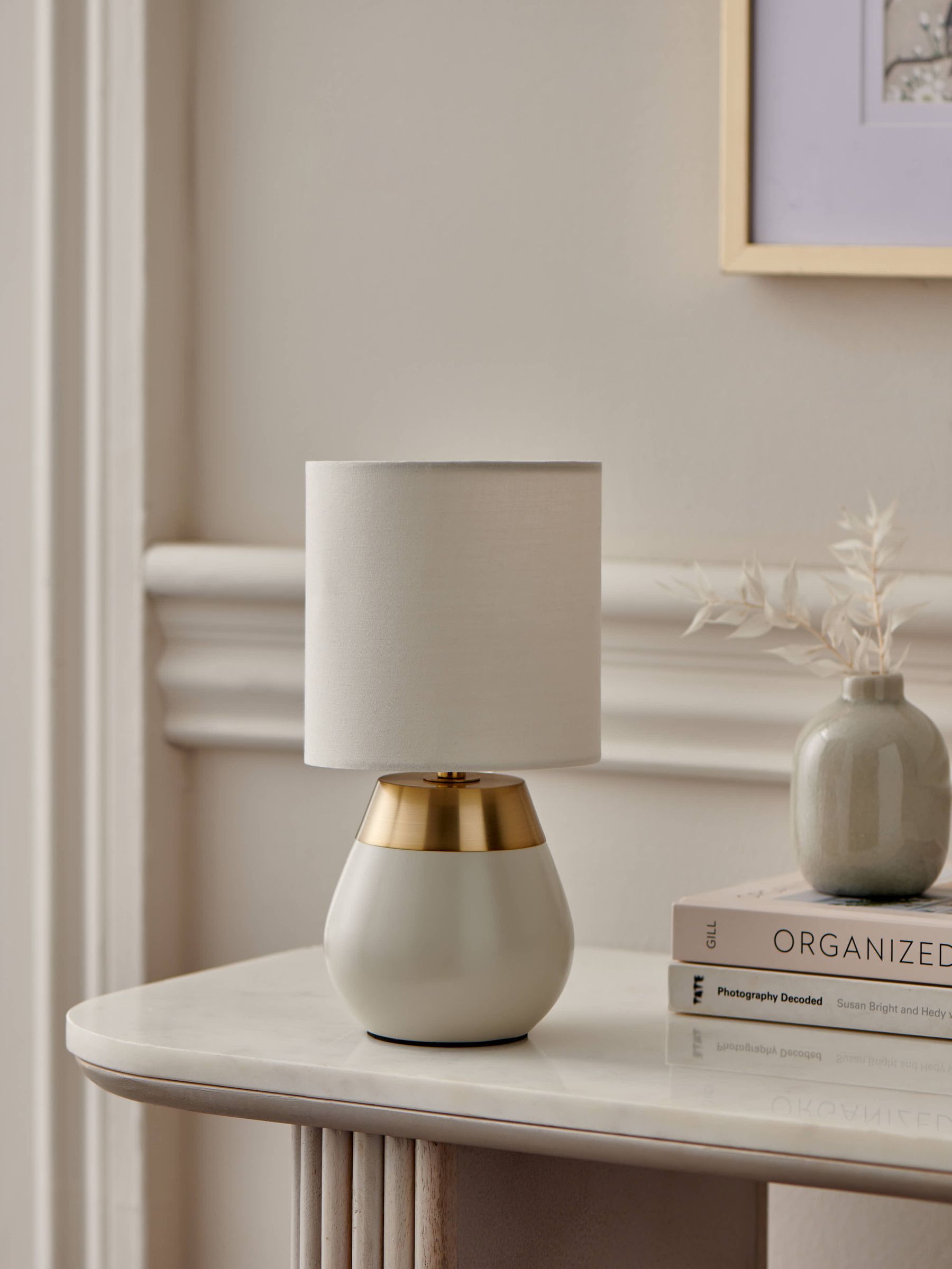 Kit table lamp champagne gold, UK version