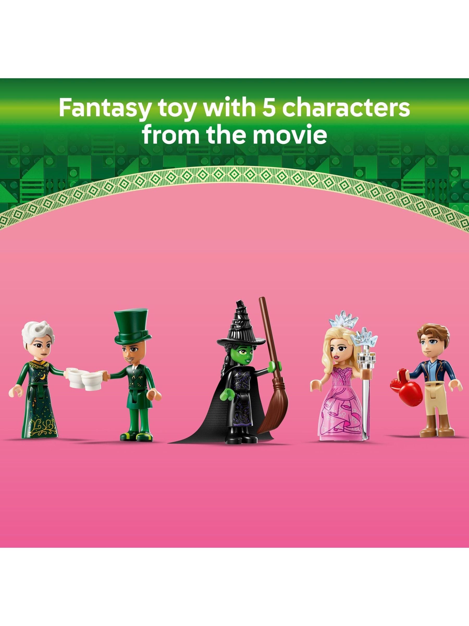 Lego Wicked Emerald City building set 945 pieces, imported from the UK
