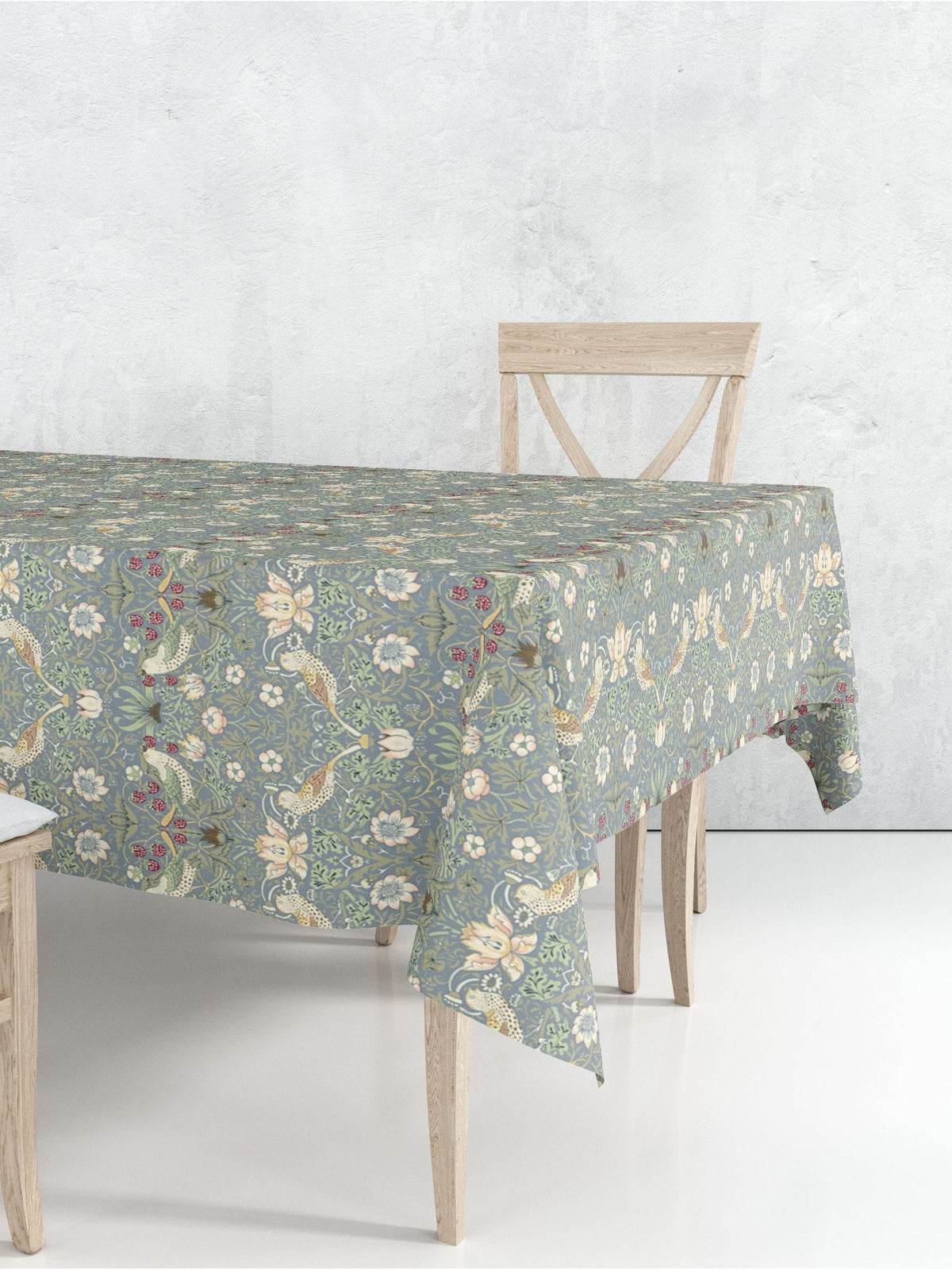 William Morris Gallery Blue Strawberry Thief Cotton Table Cloth 132x178cm