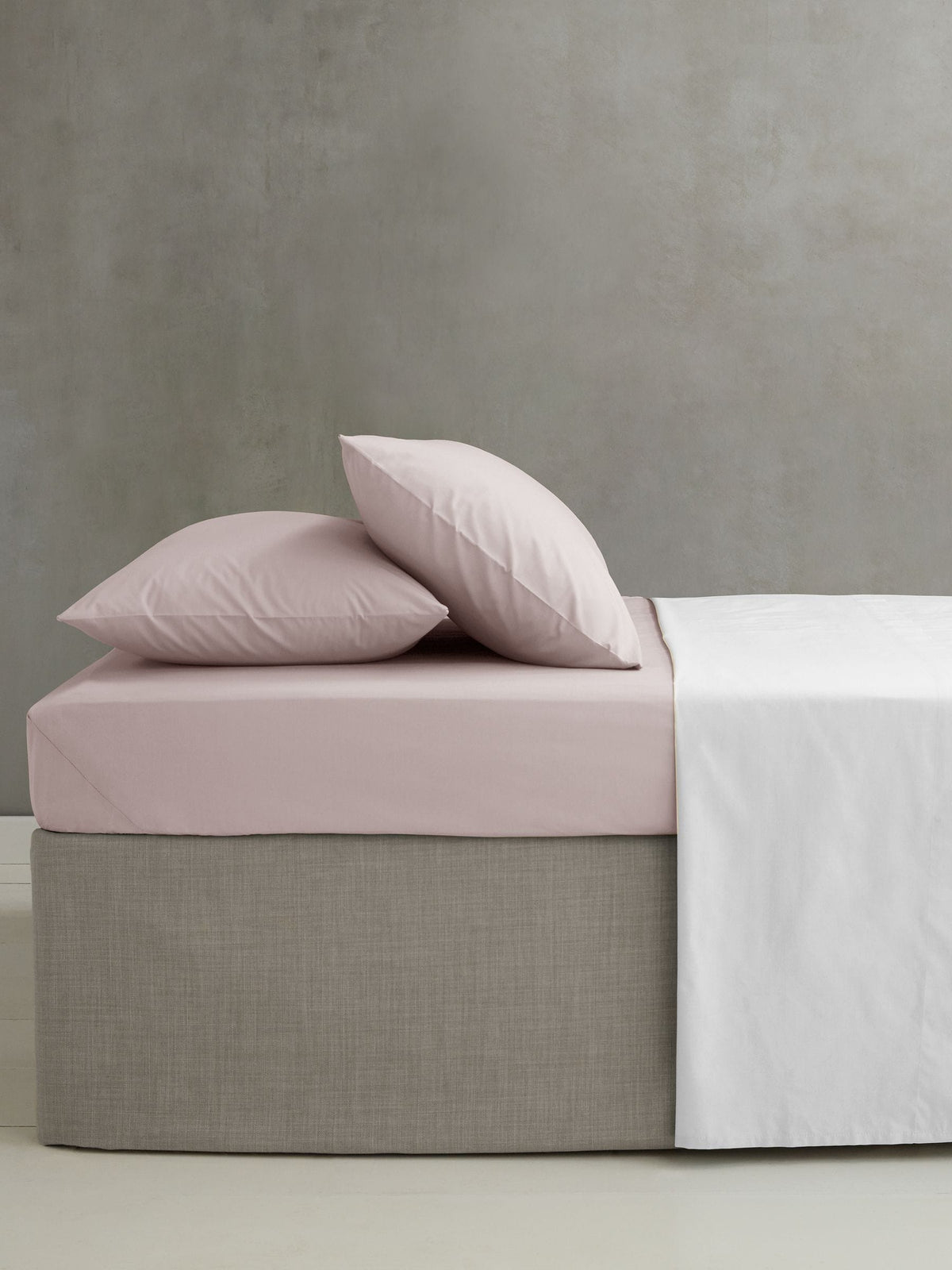 Catherine Lansfield Blush Pink Fitted Sheet - British product