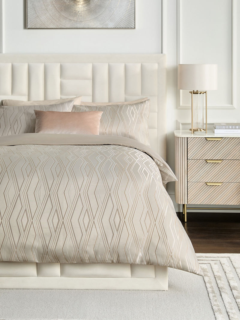 Champagne Gold Diamond Jacquard Duvet Cover and Pillowcase Set