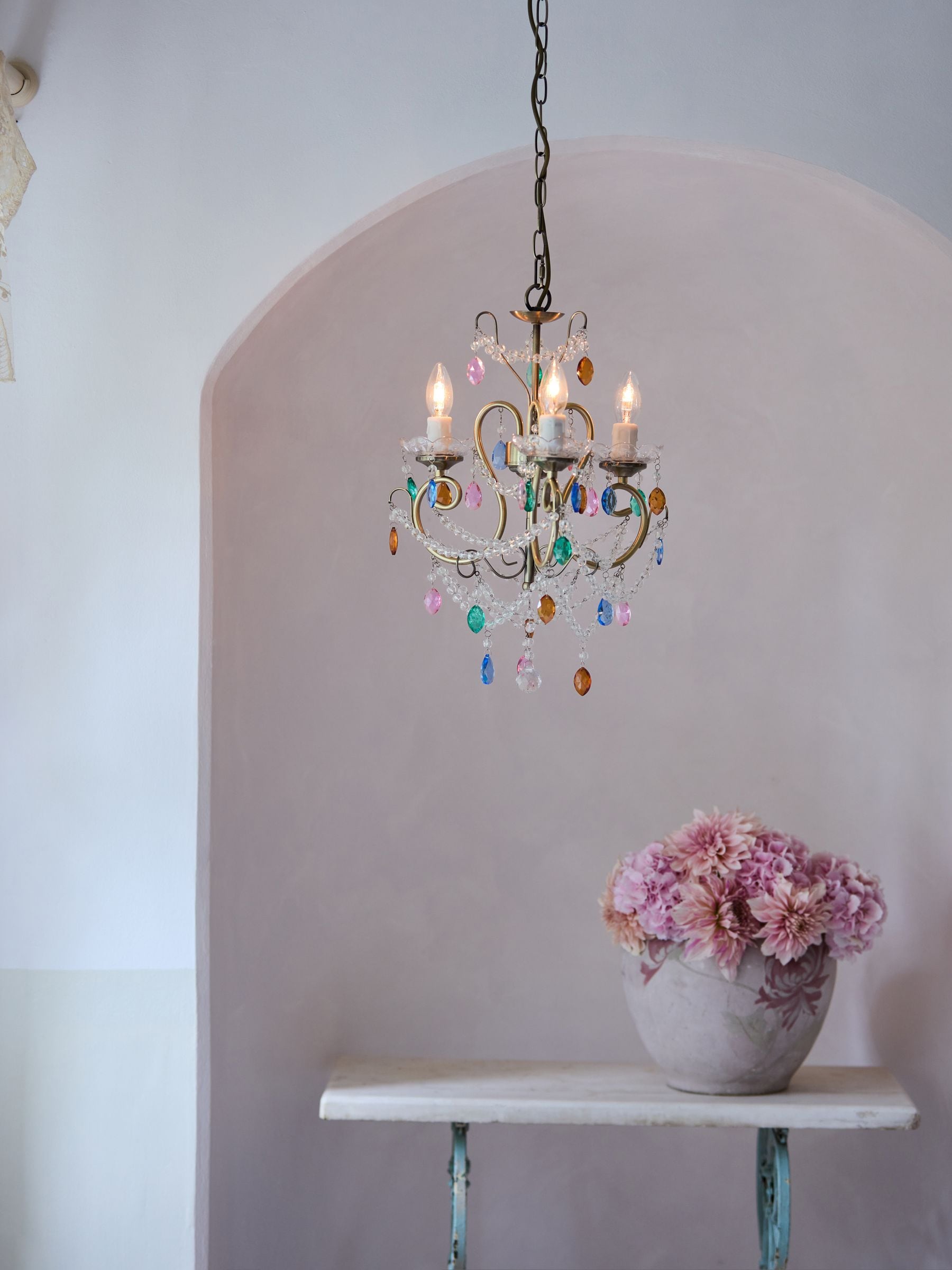Shabby Chic by Rachel Ashwell® Brass Cordelia Small Chandelier