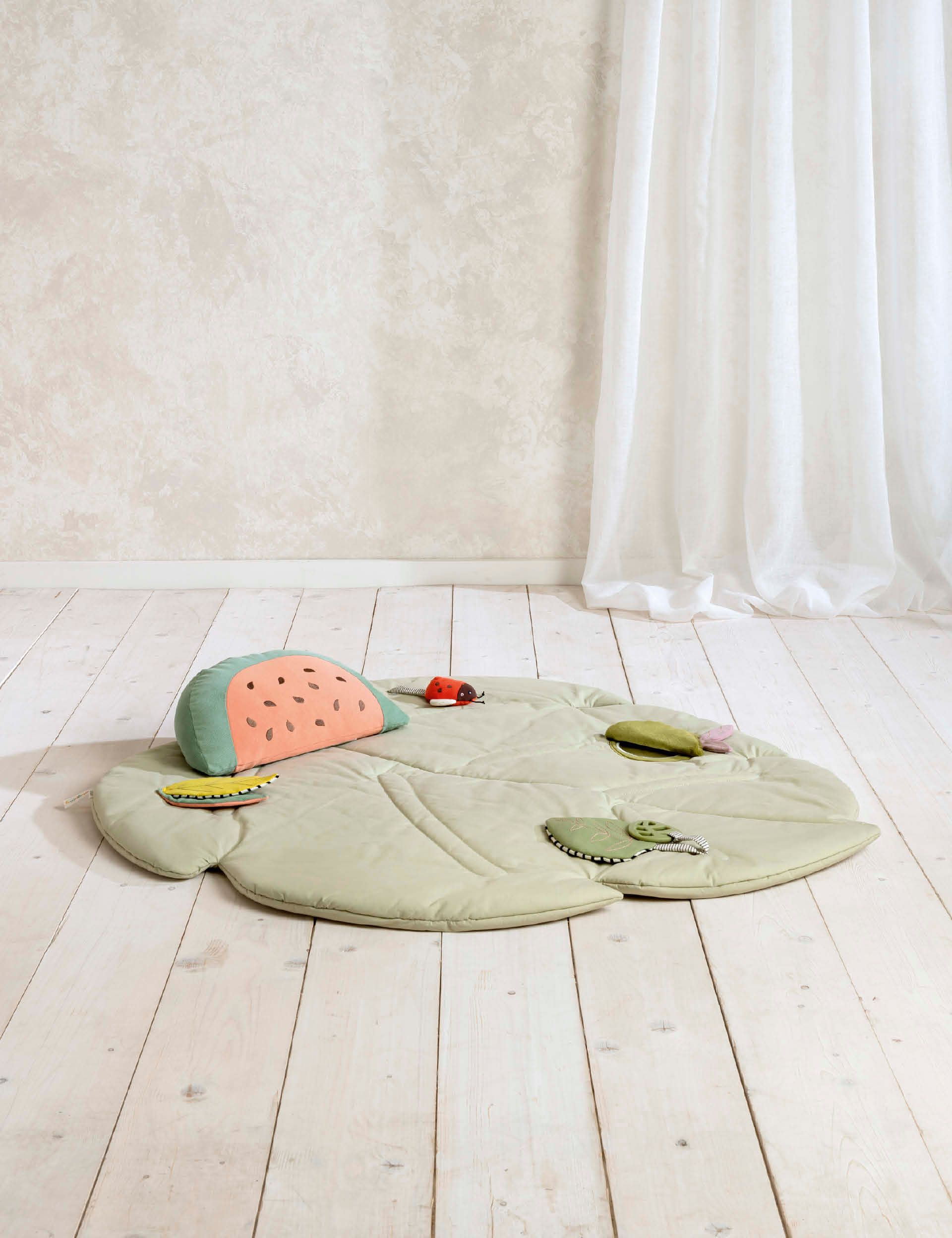 Mamas & Papas BabyPlay Leaf Playmat sensory toy (British brand)