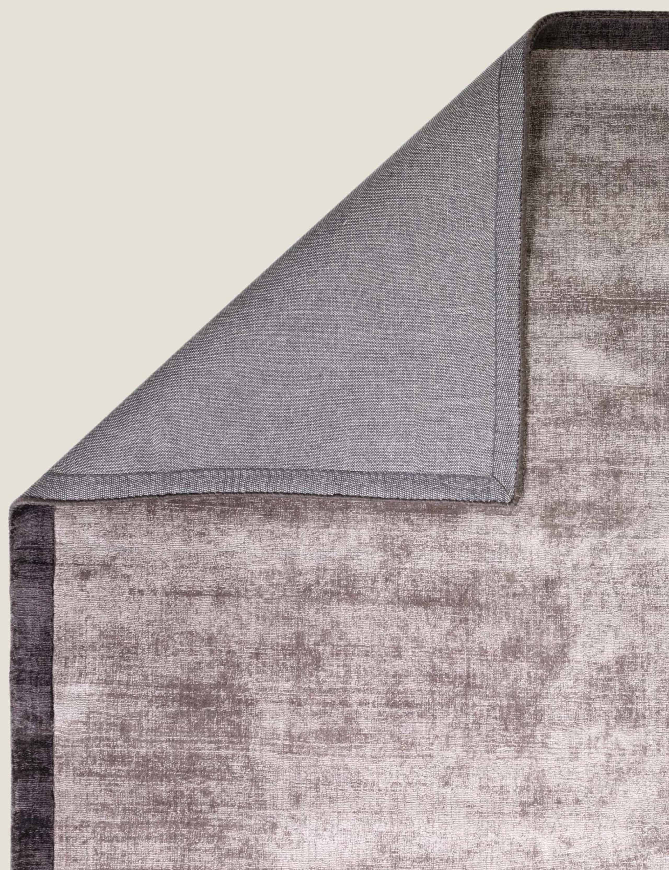 Blade woven rug, imported from the UK