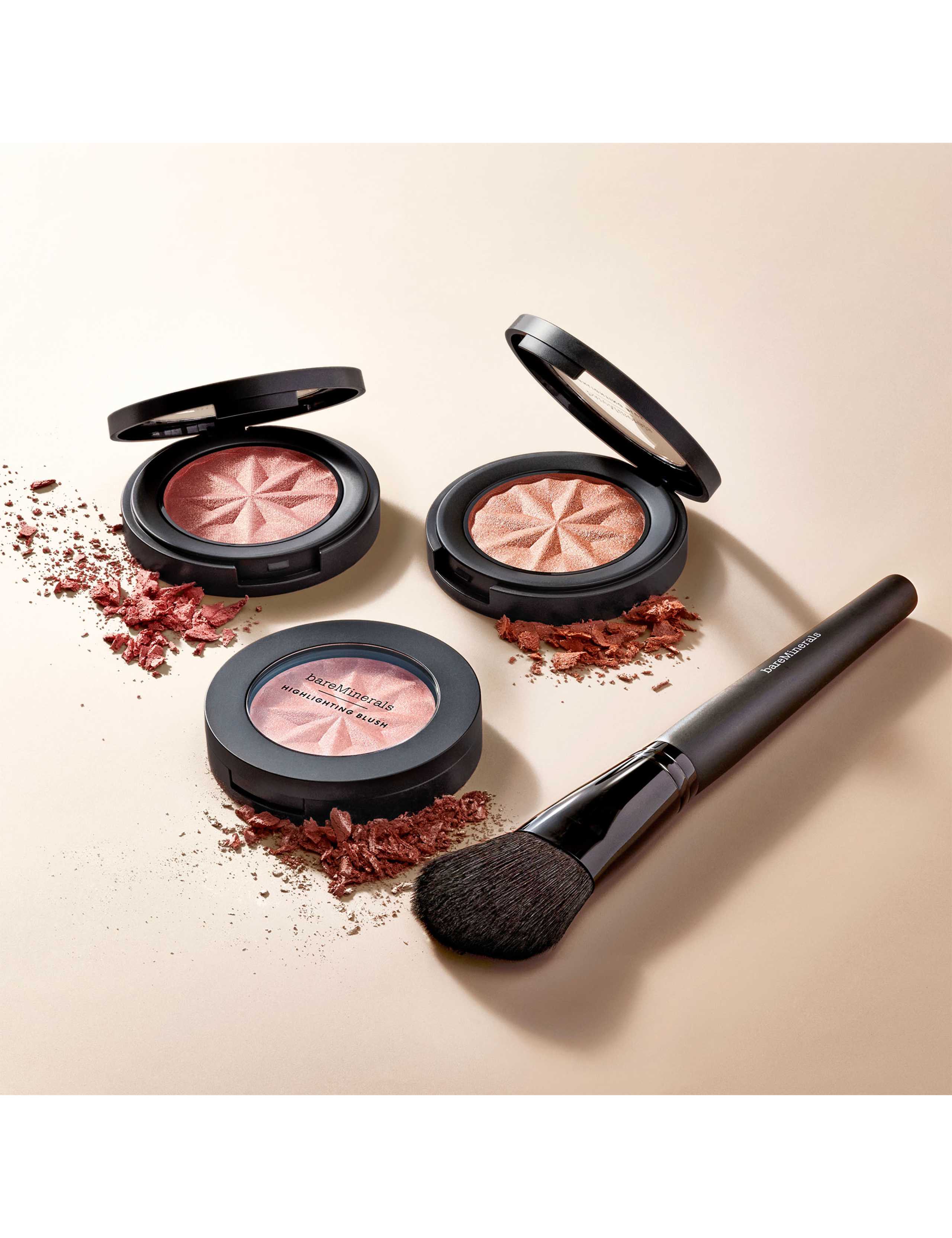bareMinerals angled blush brush - British product